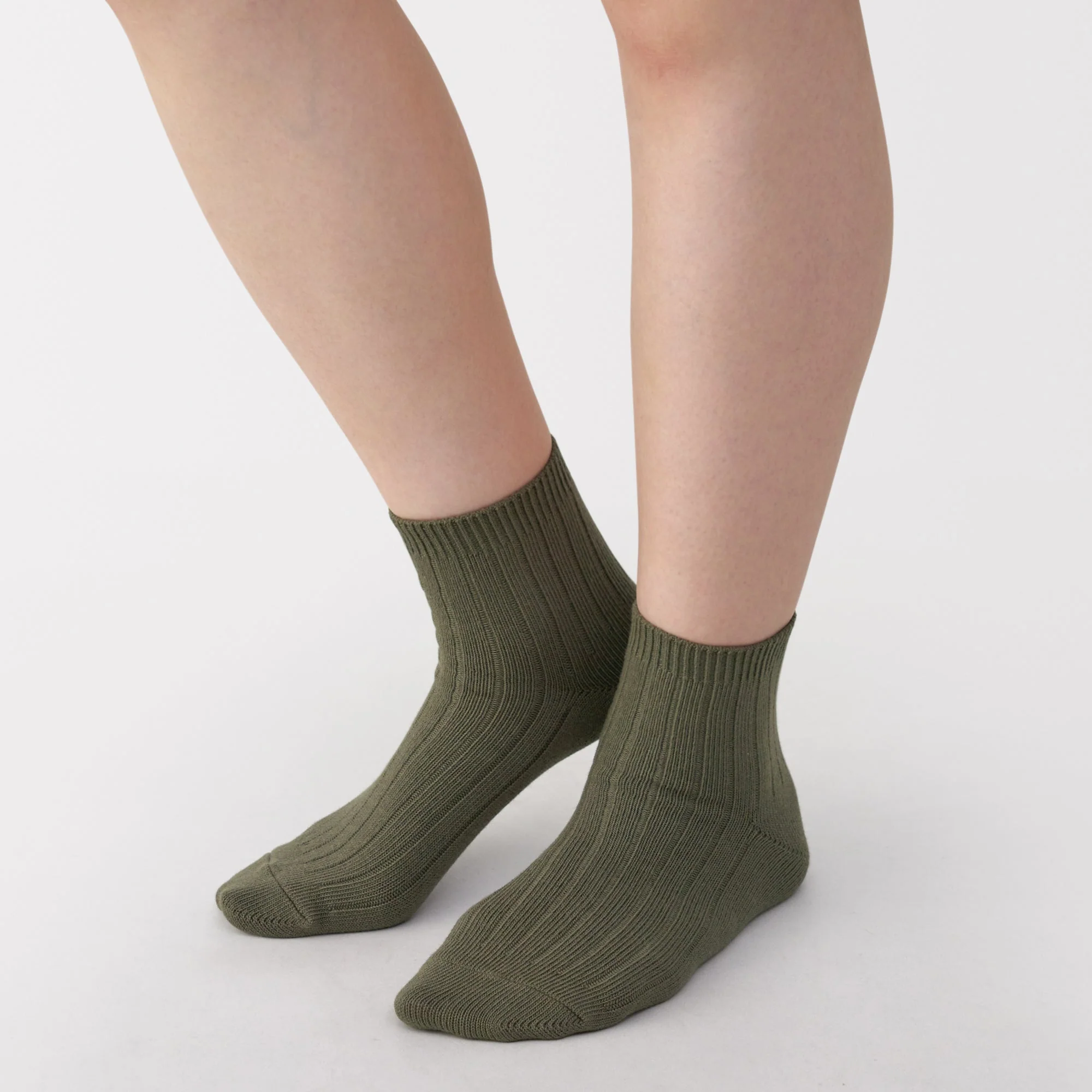 Loose Top Short Socks - Image 8