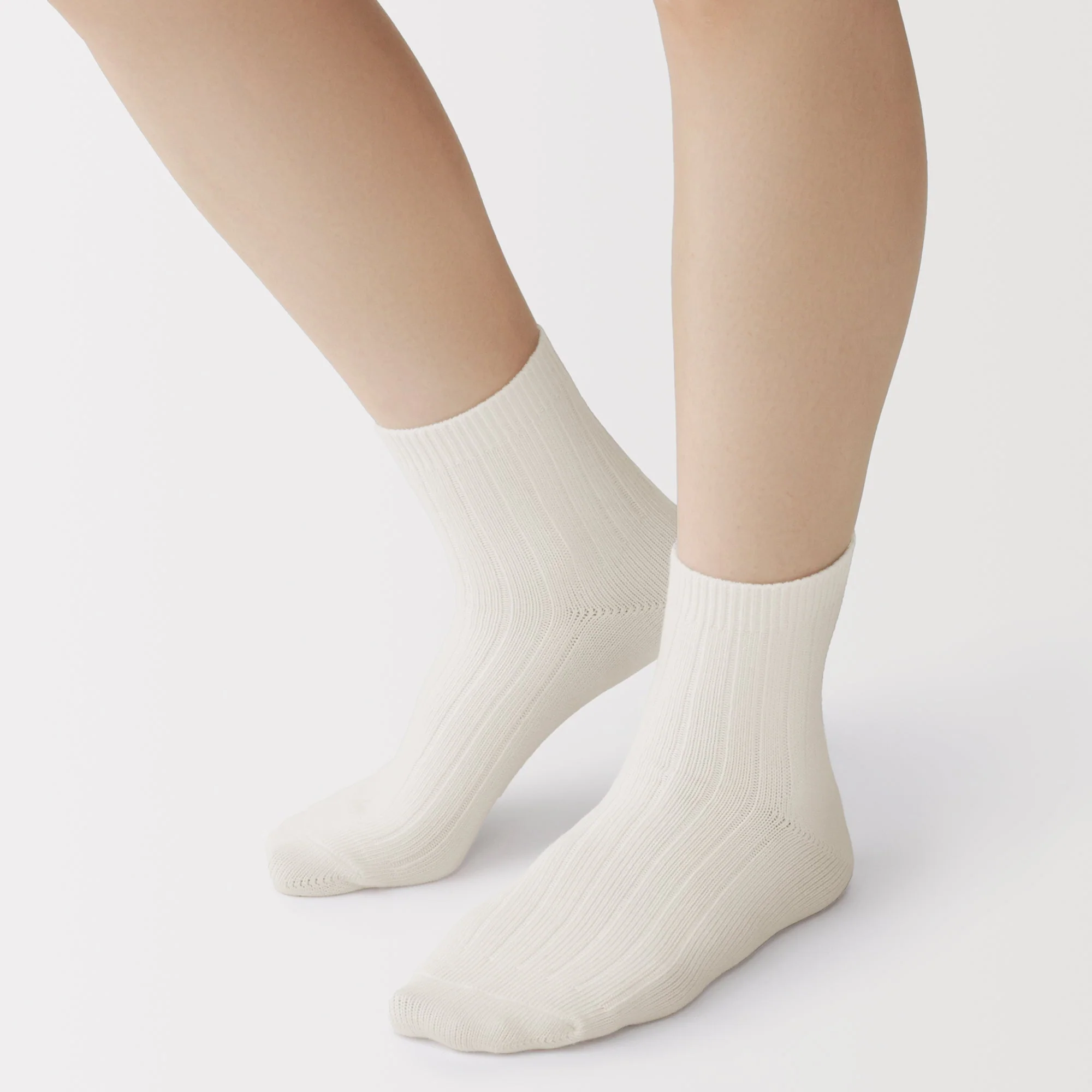 Loose Top Short Socks - Image 4