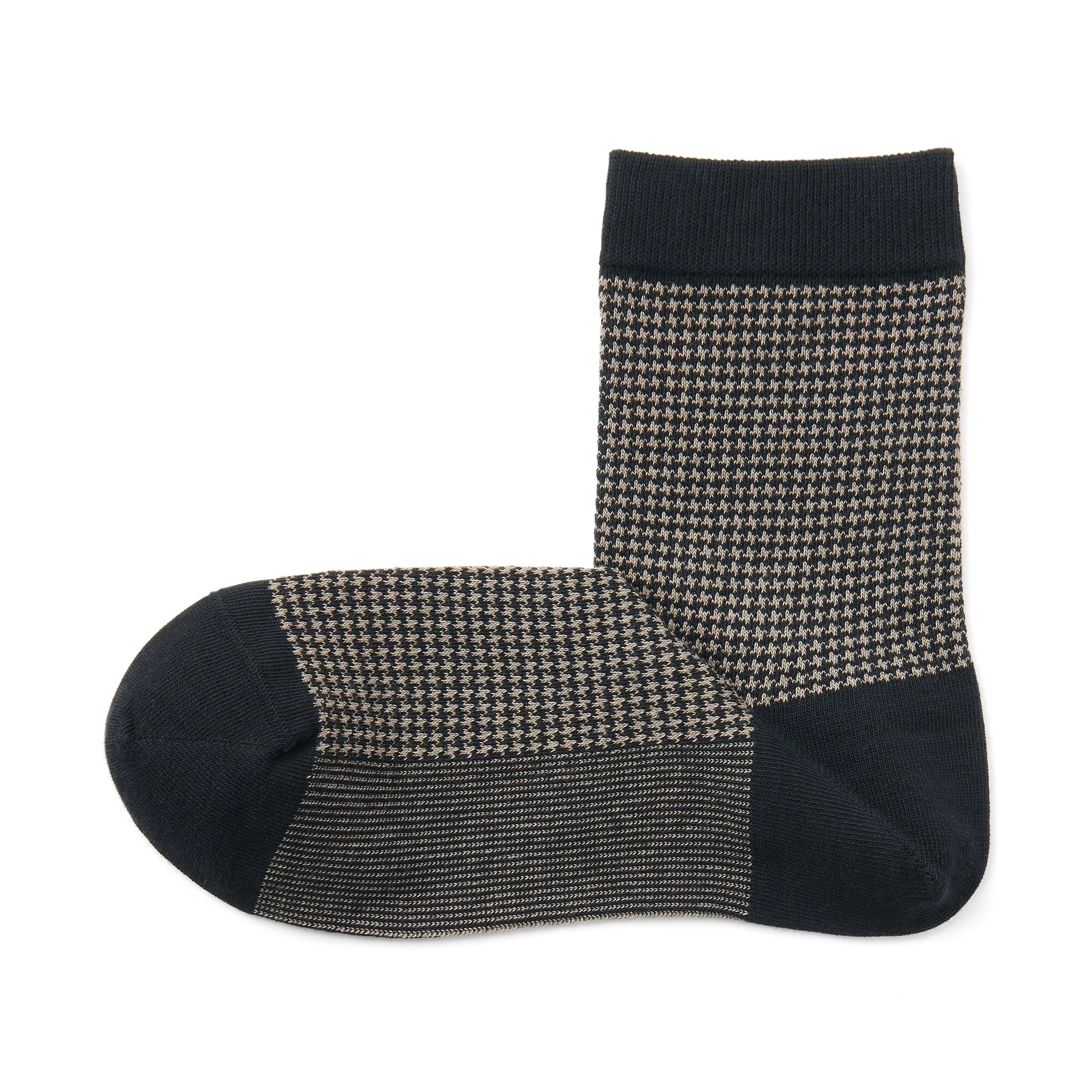 Loose Top Short Socks - Image 3