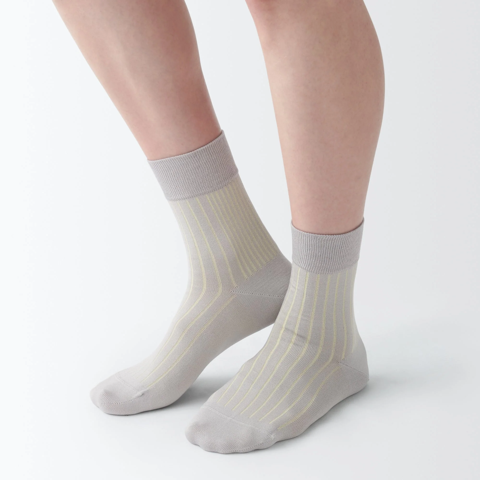 Lustrous Cotton Yarn Short Socks - Image 11