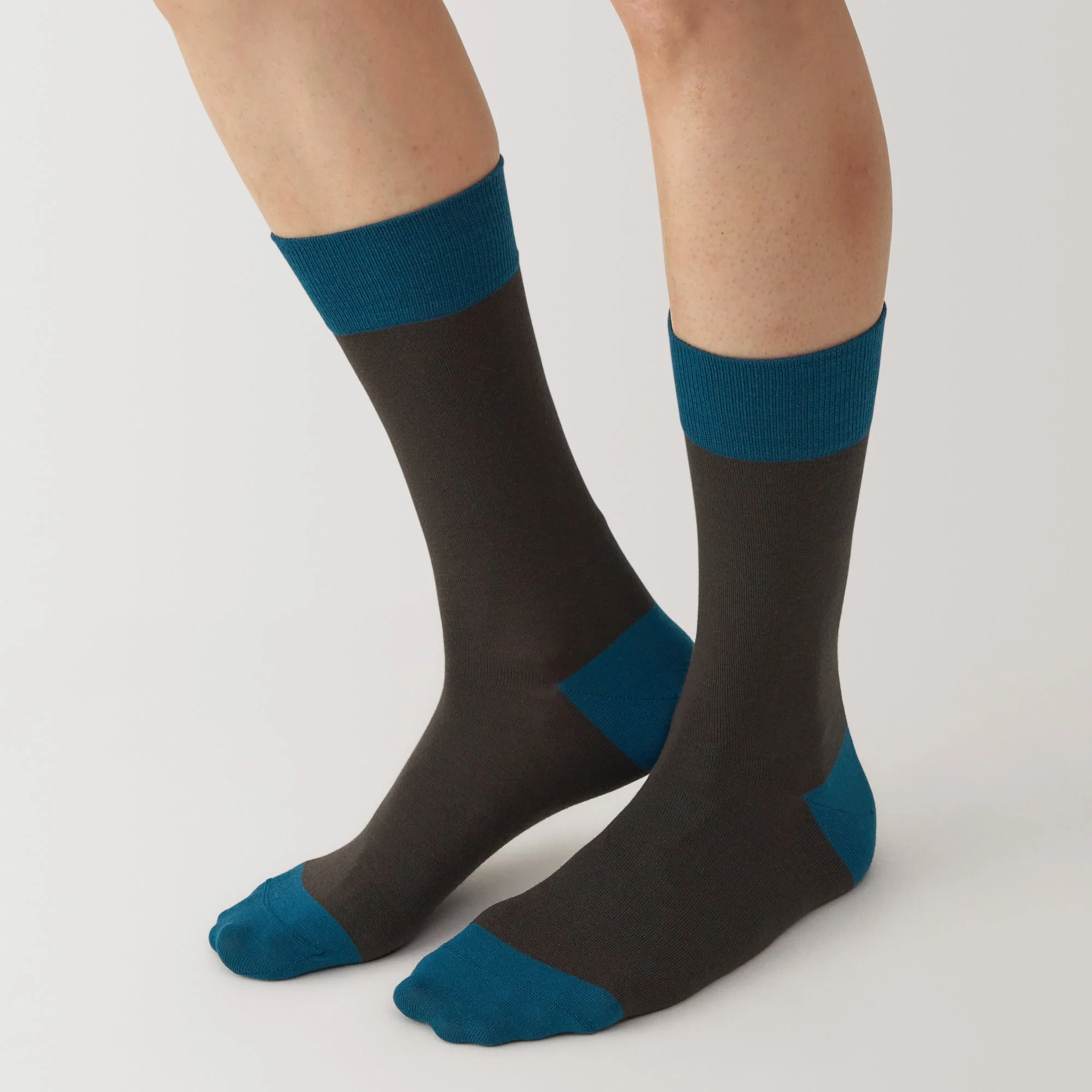 Right Angle Lustrous Wool Mix Thin Socks - Image 2