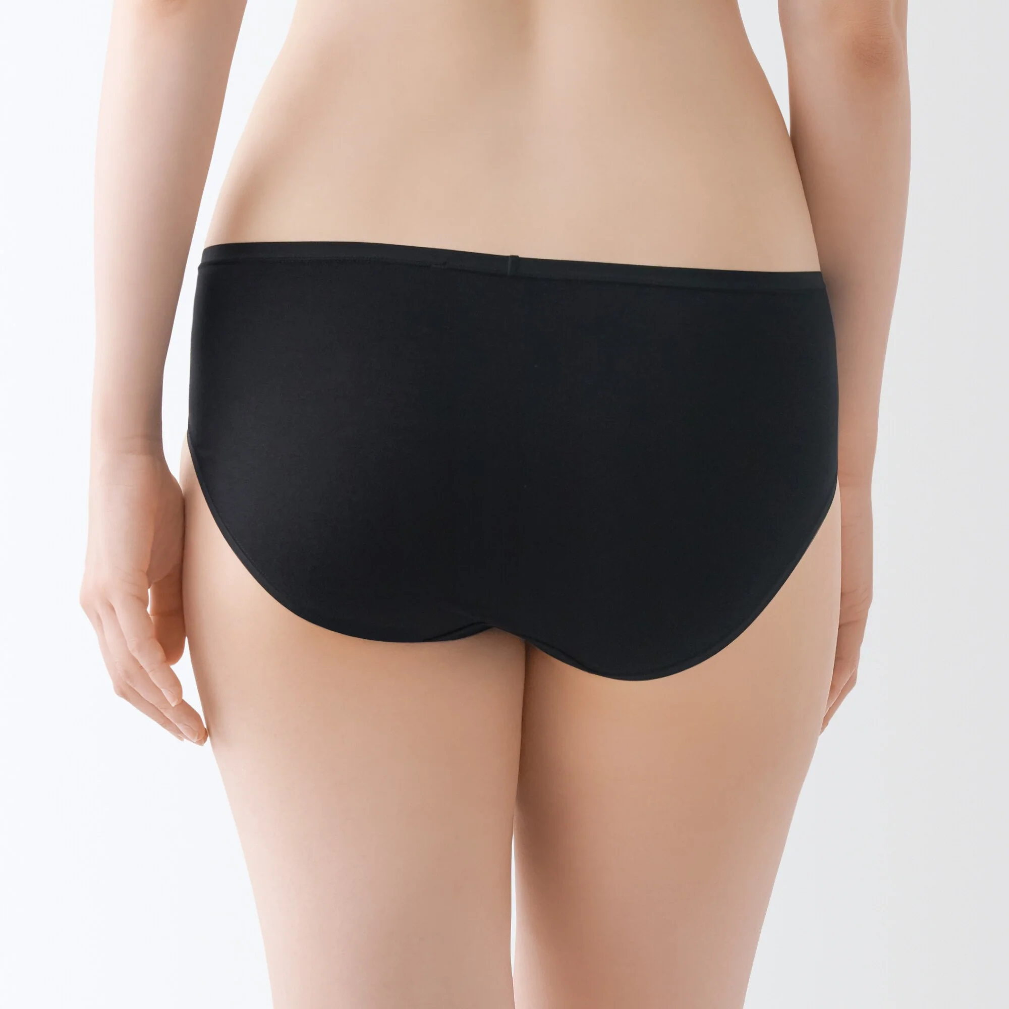 Lyocell Blend Low-Rise Shorts - Image 4