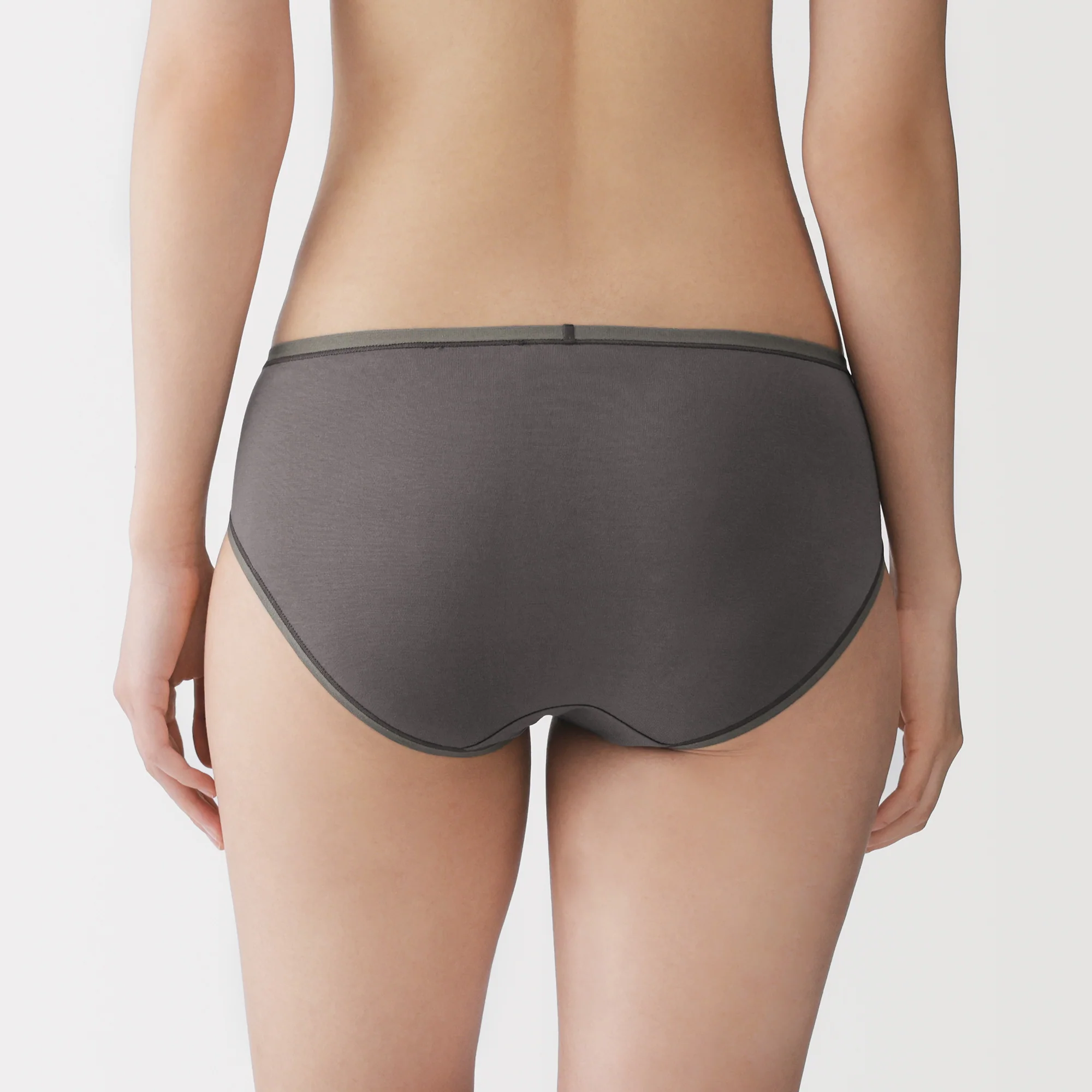 Lyocell Blend Low-Rise Shorts - Image 8