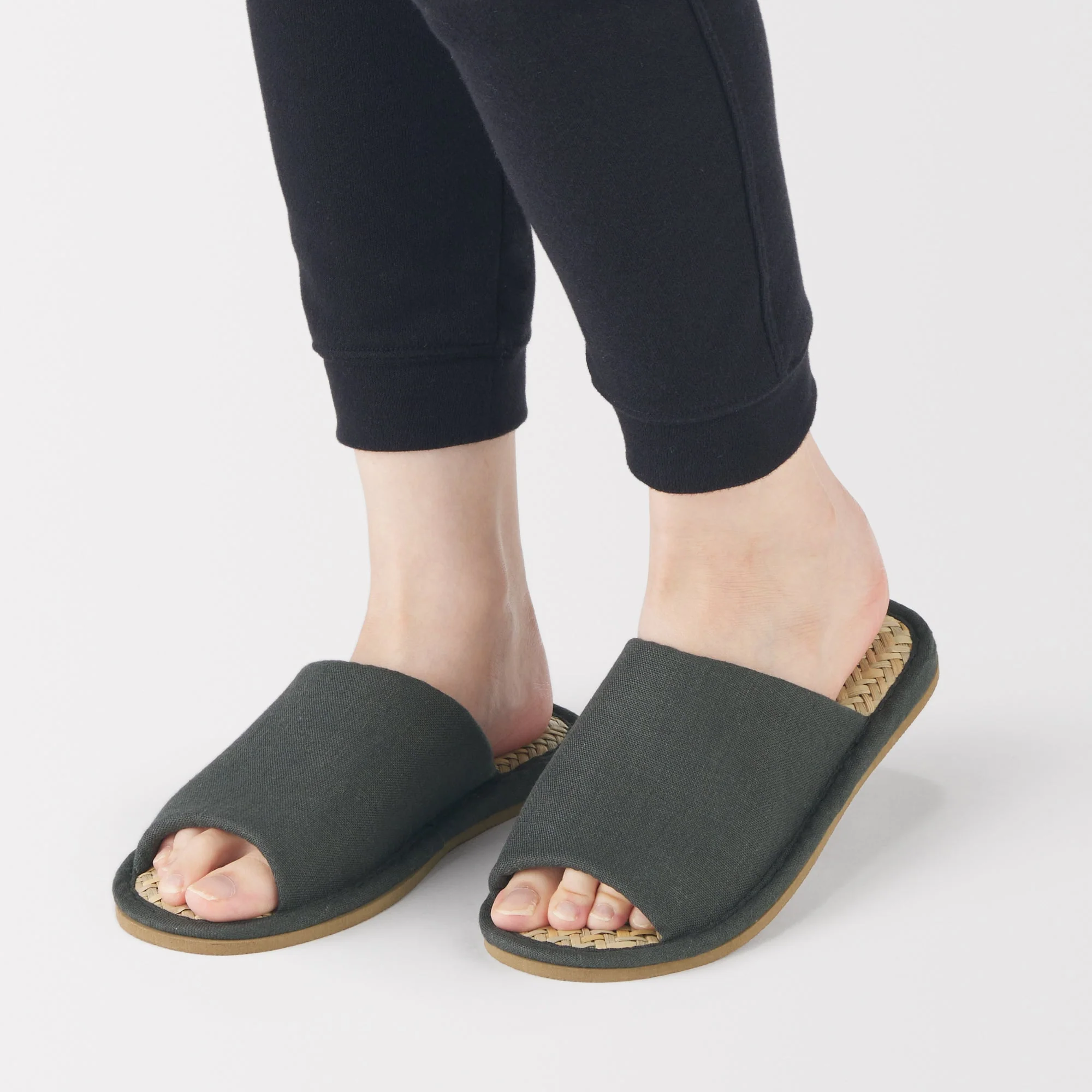 Malay Grass Open Toe Slippers - Image 16