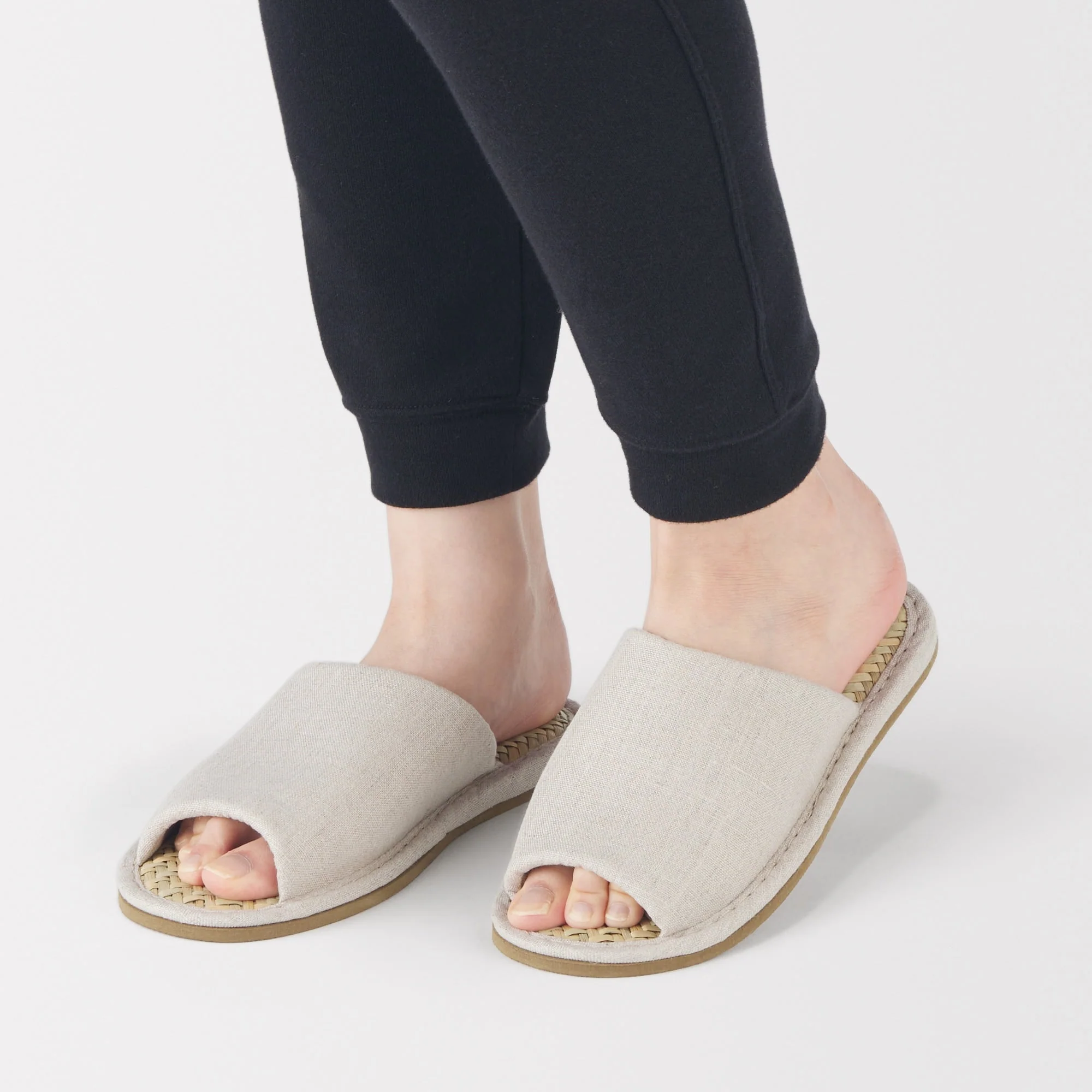 Malay Grass Open Toe Slippers - Image 2
