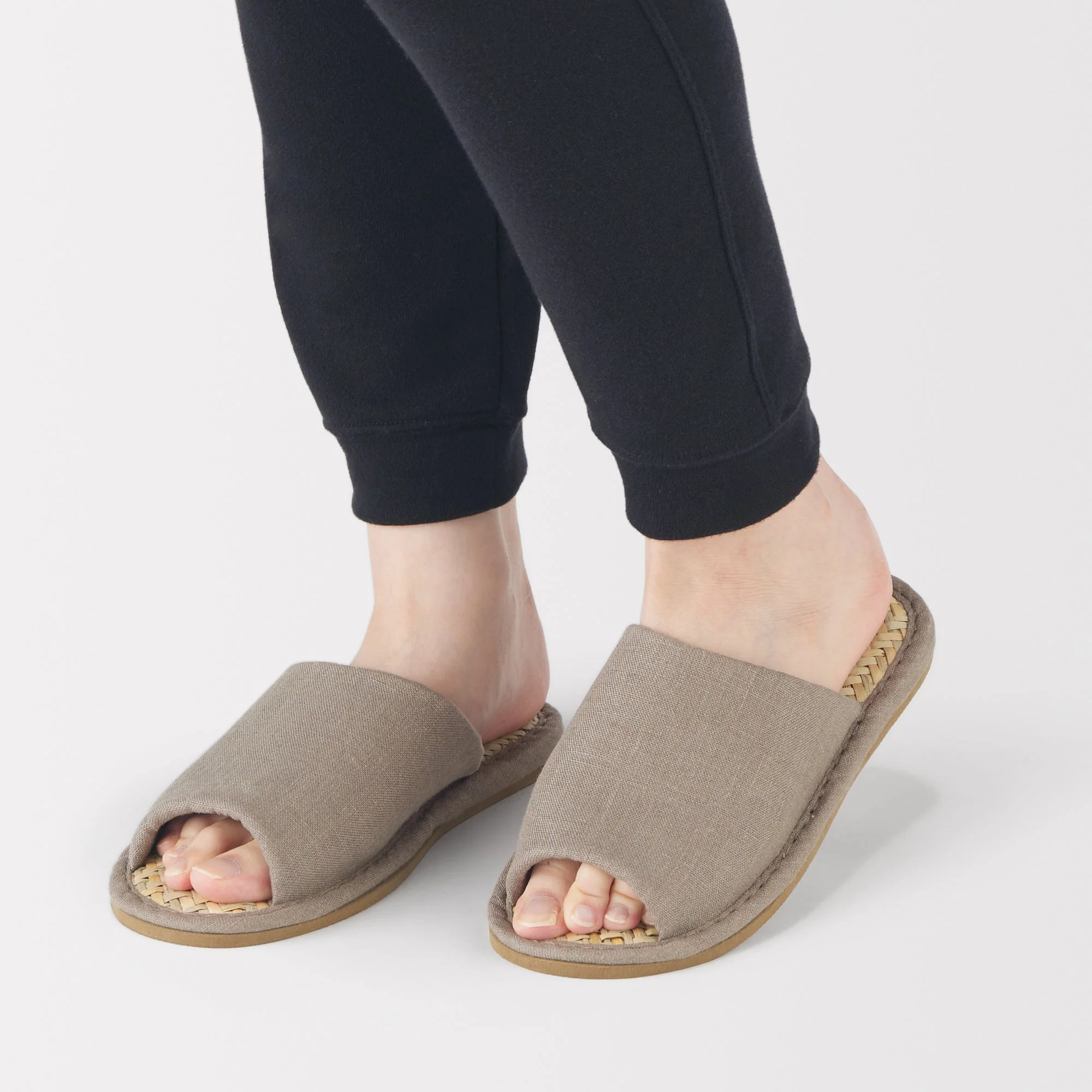 Malay Grass Open Toe Slippers - Image 9