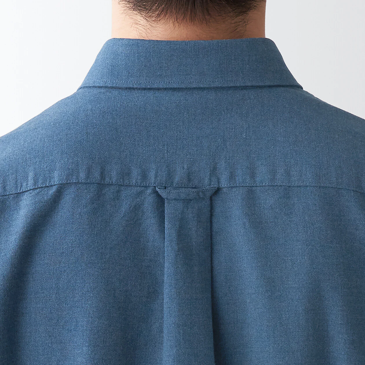 Men's Washed Oxford Collared Long Sleeve Button Down Shirt - Image 40