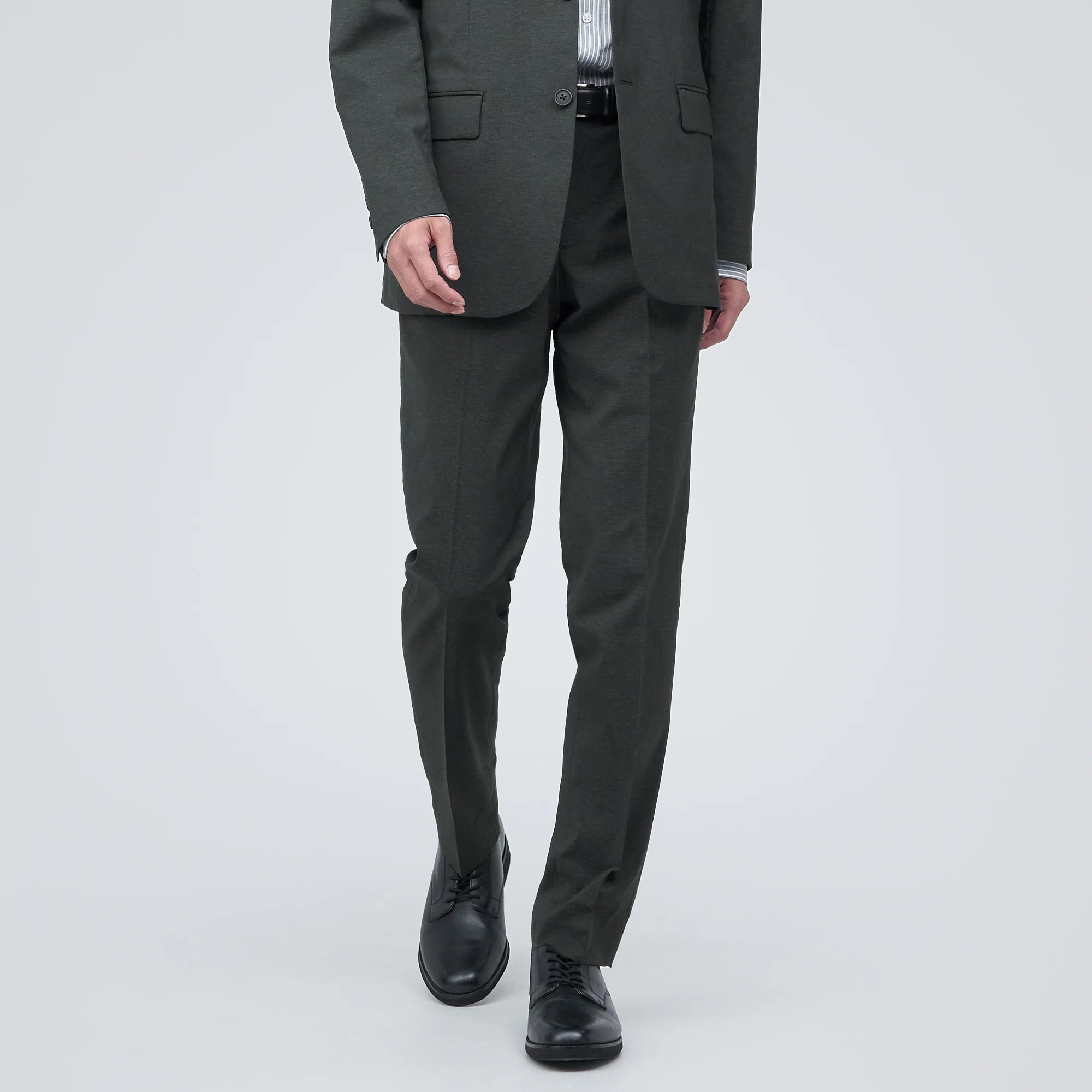 Men's Easy Care Stretch No Tuck Pants - Image 13