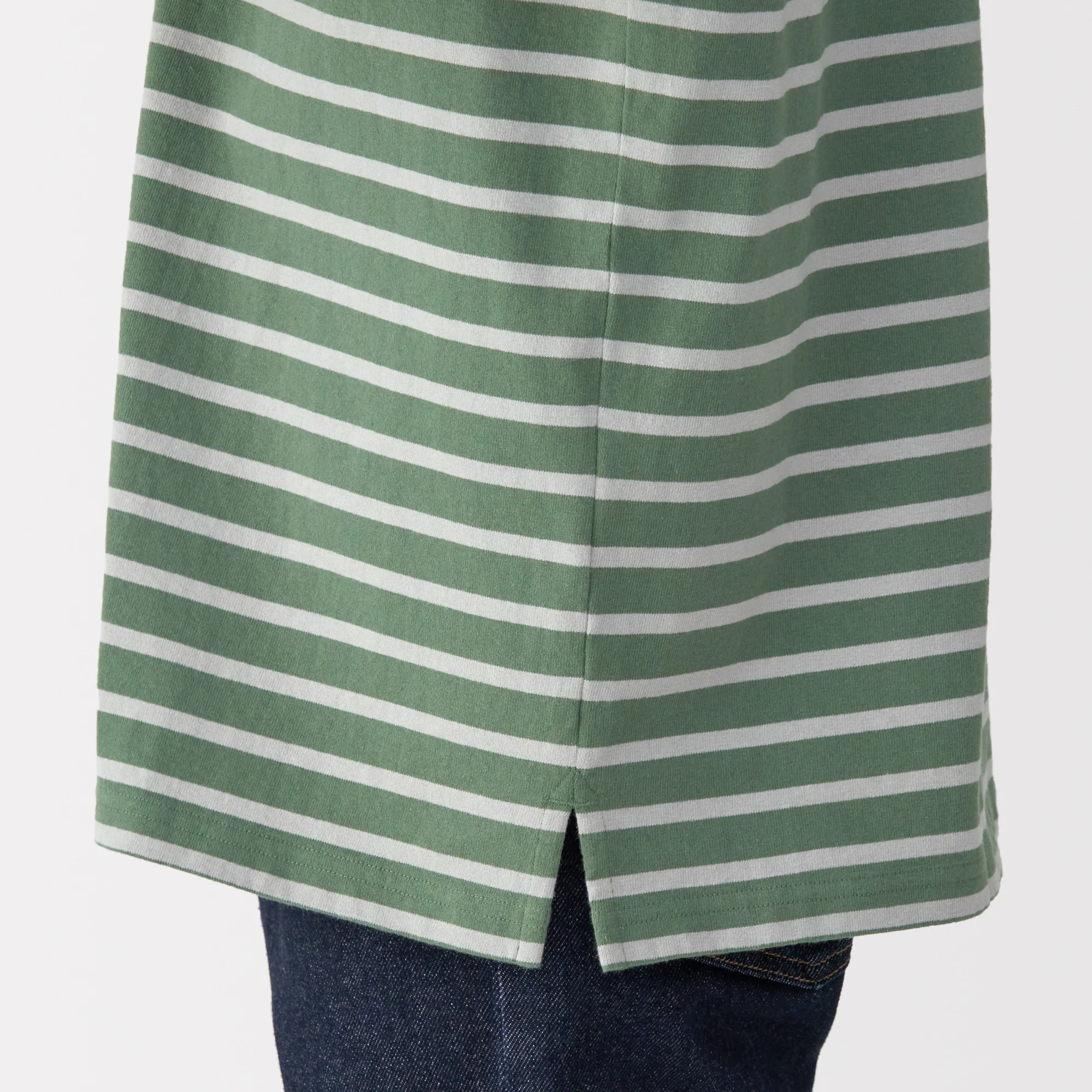 Men's Heavyweight Boatneck T-Shirt - Image 16