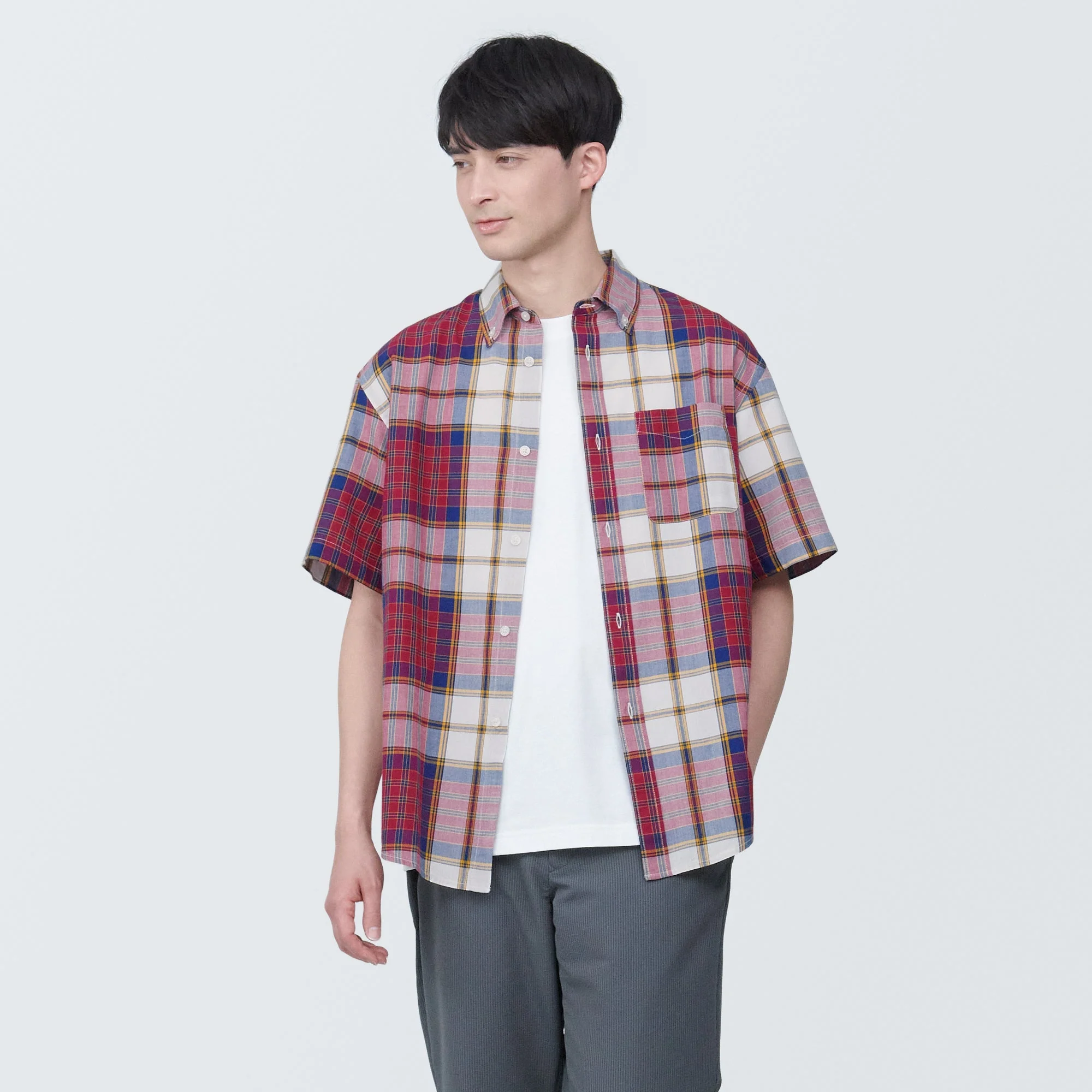 Men's Madras Check Button Down Short Sleeve Shirt - Image 11
