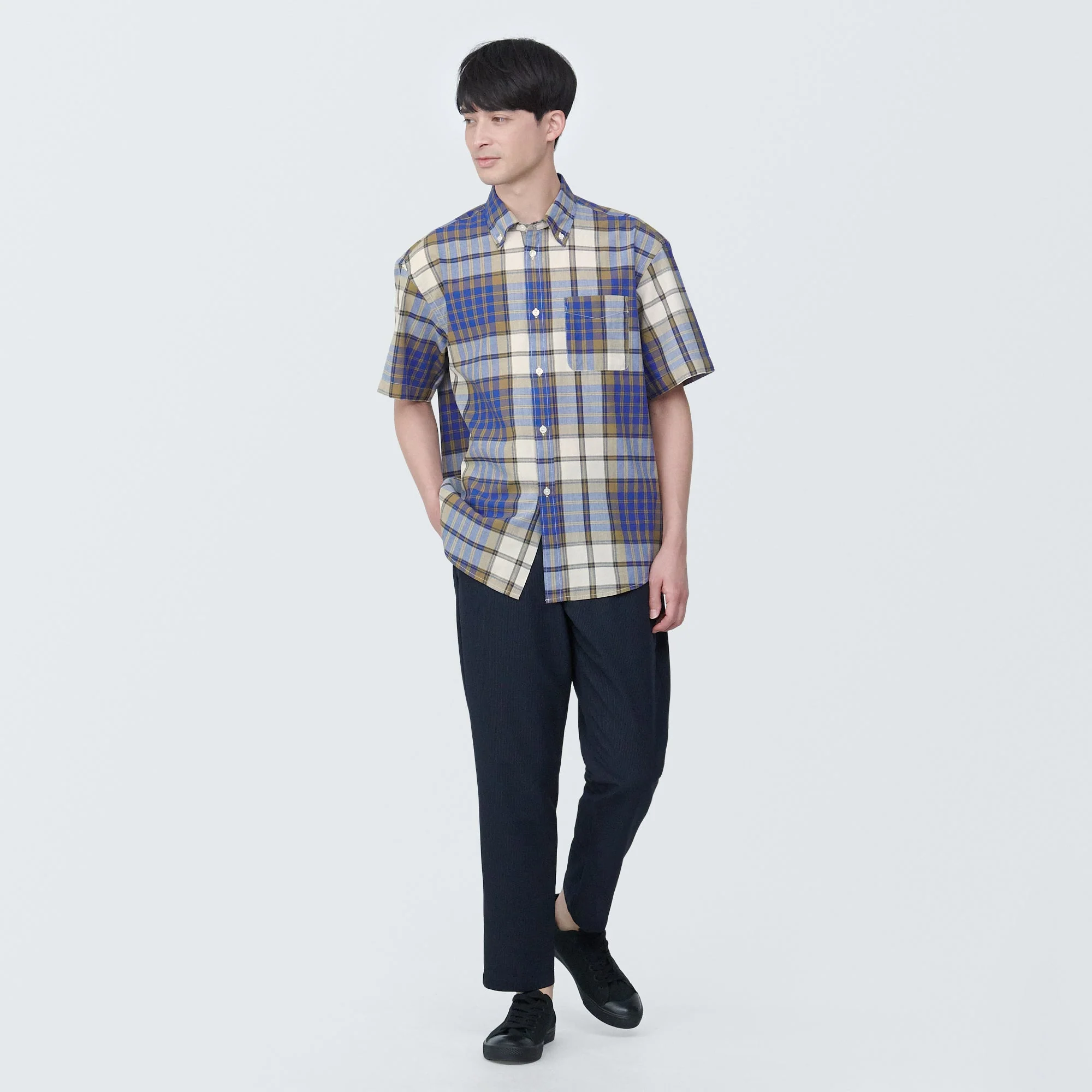 Men's Madras Check Button Down Short Sleeve Shirt - Image 20