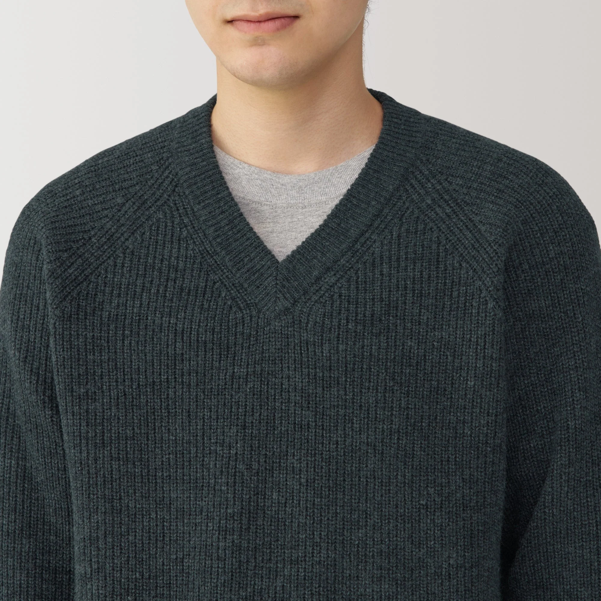 Men's Mid-Gauge V Neck Sweater - Image 21
