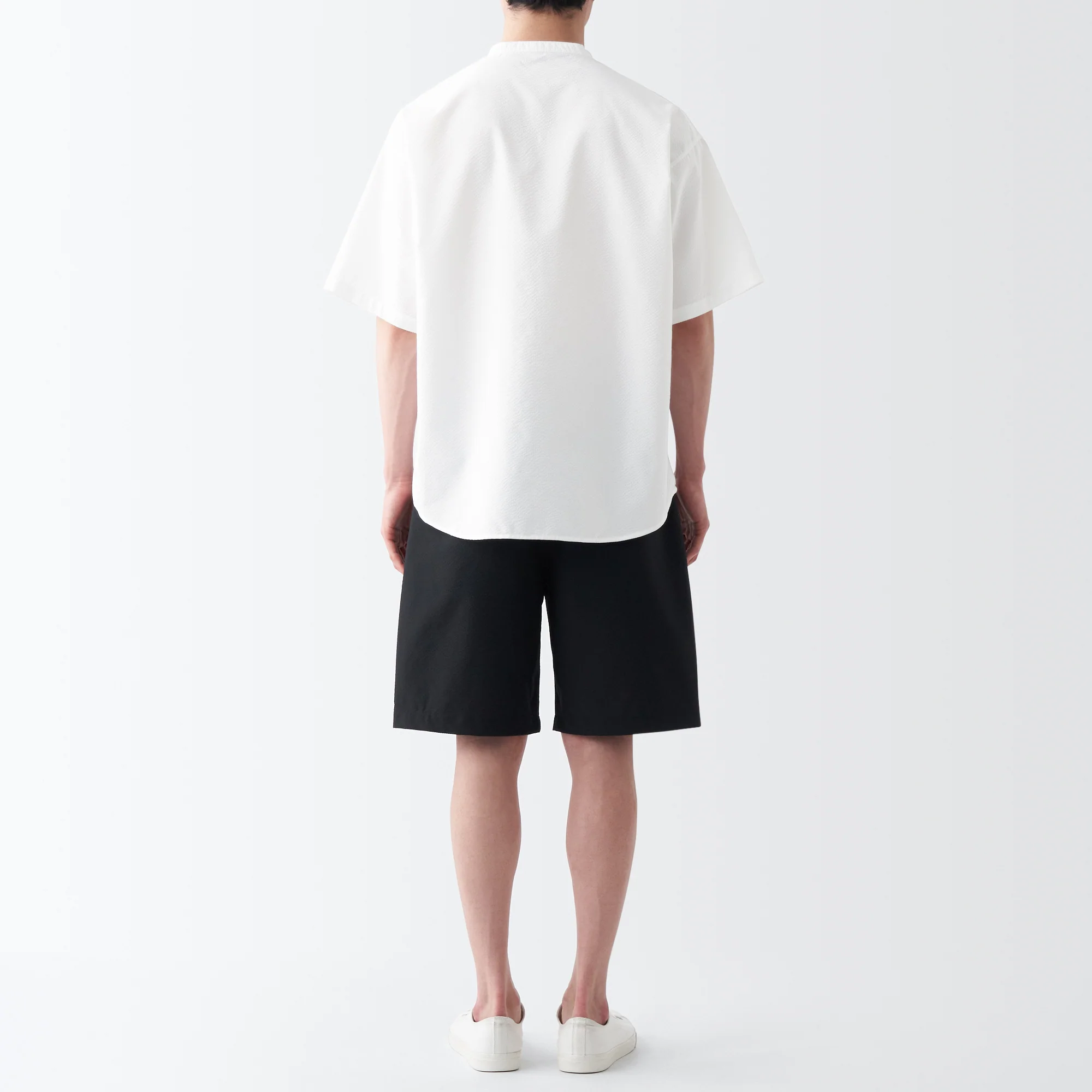 Men's Seersucker Henry Neck Woven T-Shirt - Image 15