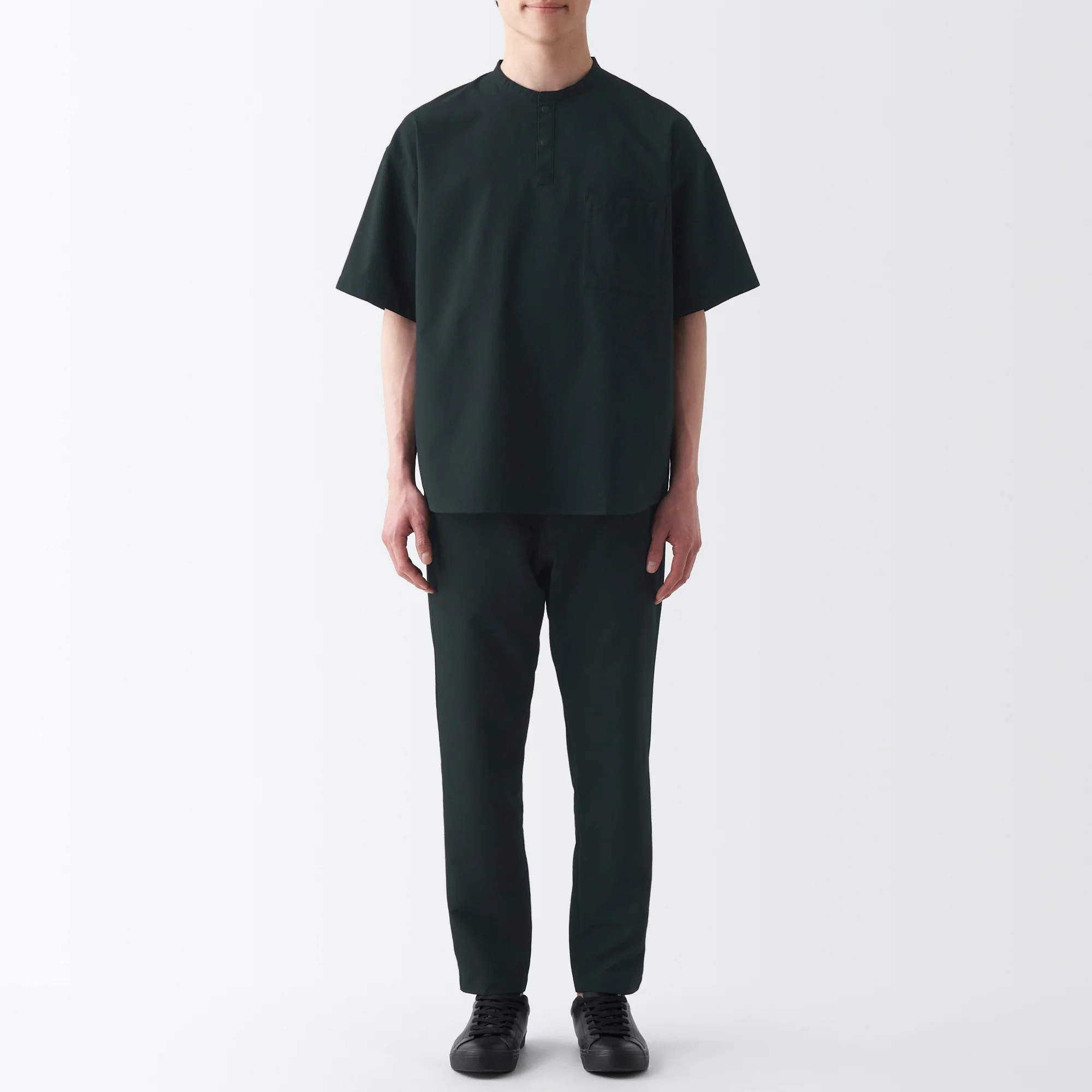 Men's Seersucker Henry Neck Woven T-Shirt - Image 4