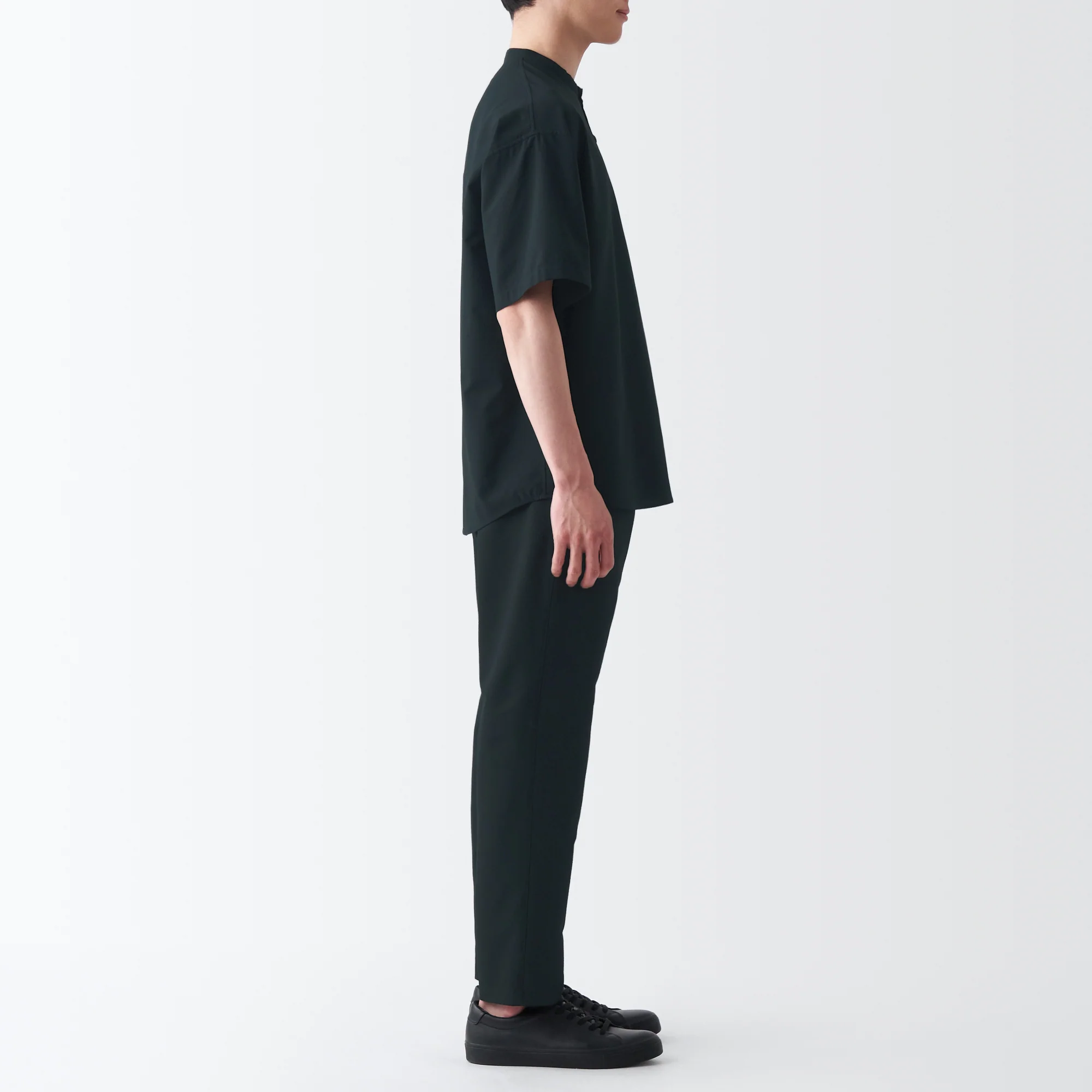 Men's Seersucker Henry Neck Woven T-Shirt - Image 5
