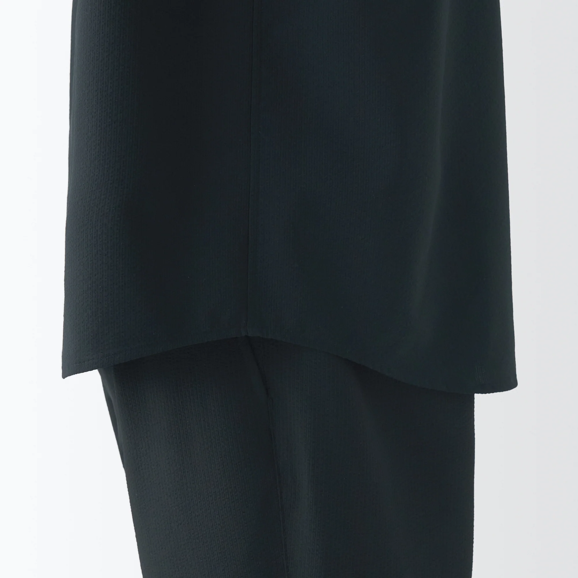 Men's Seersucker Henry Neck Woven T-Shirt - Image 8