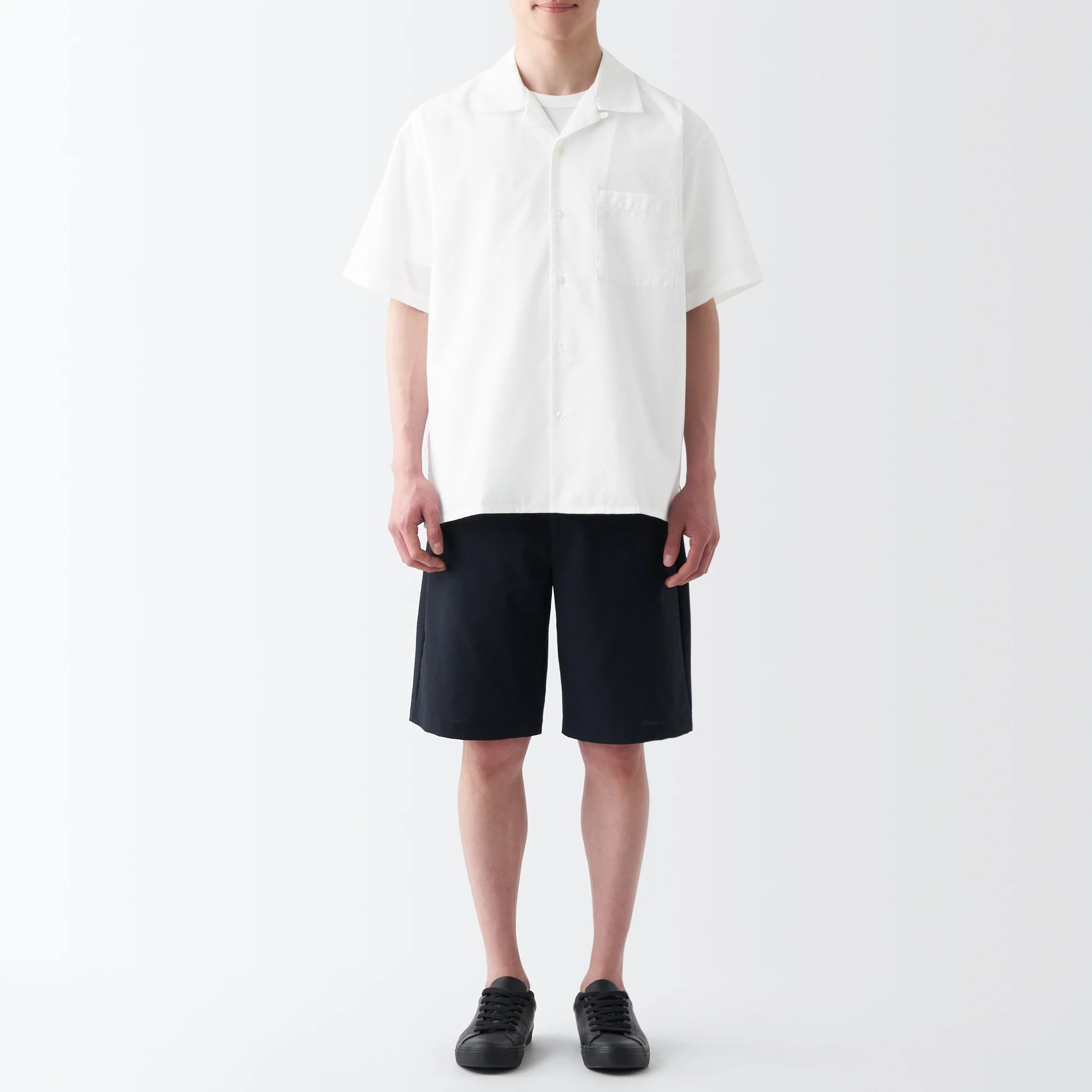 Men's Seersucker Open Collar Short Sleeve Shirt - Image 13