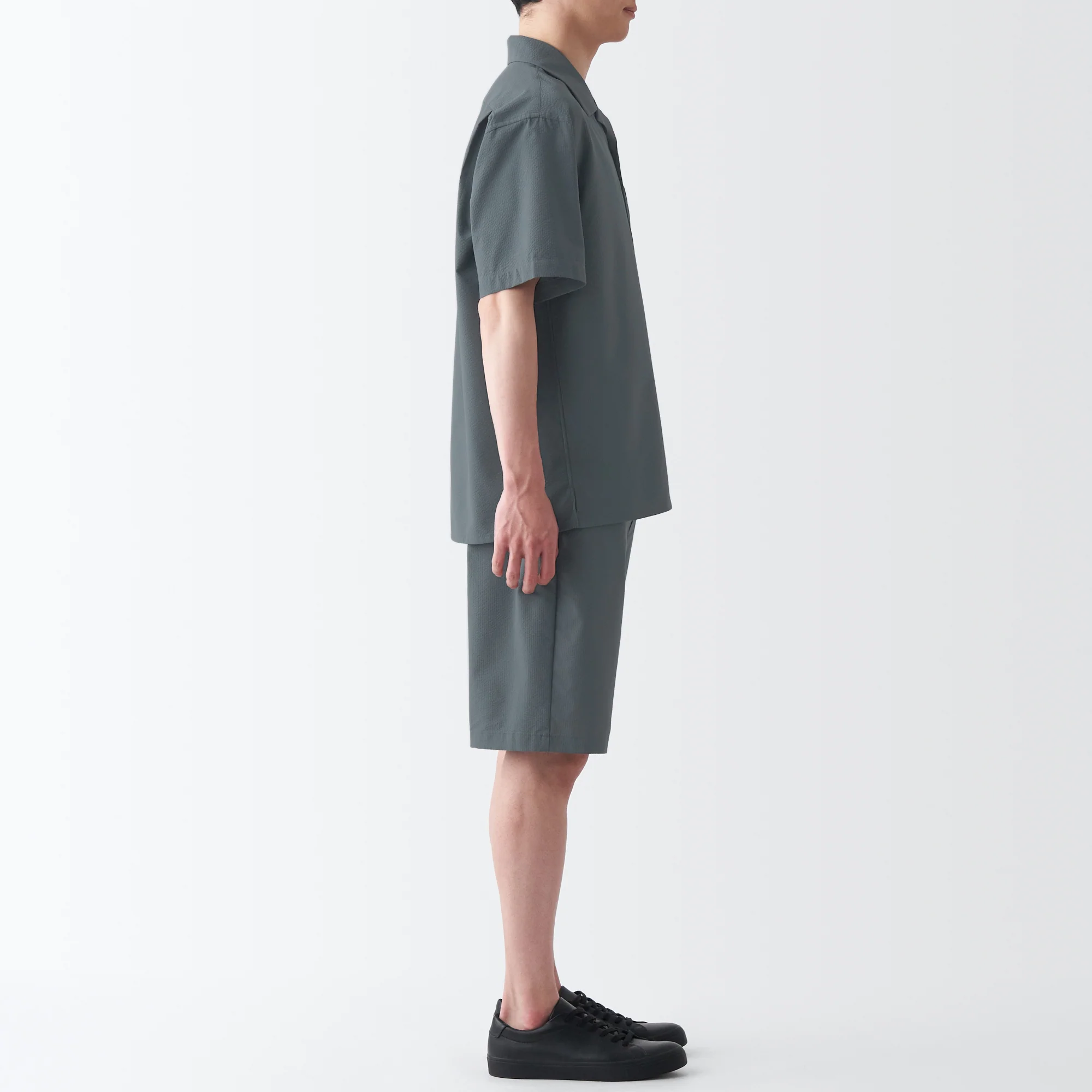 Men's Seersucker Open Collar Short Sleeve Shirt - Image 5