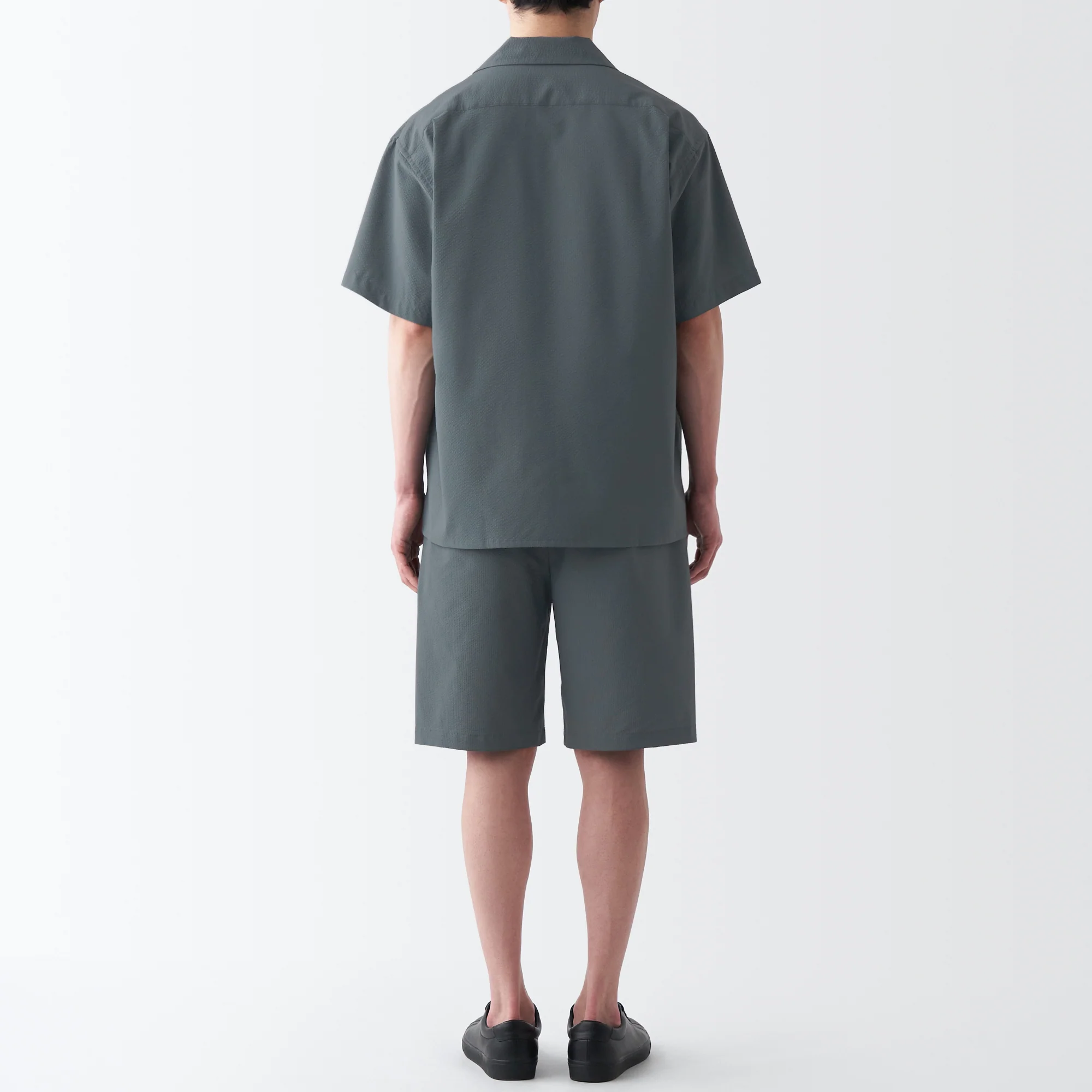 Men's Seersucker Open Collar Short Sleeve Shirt - Image 6