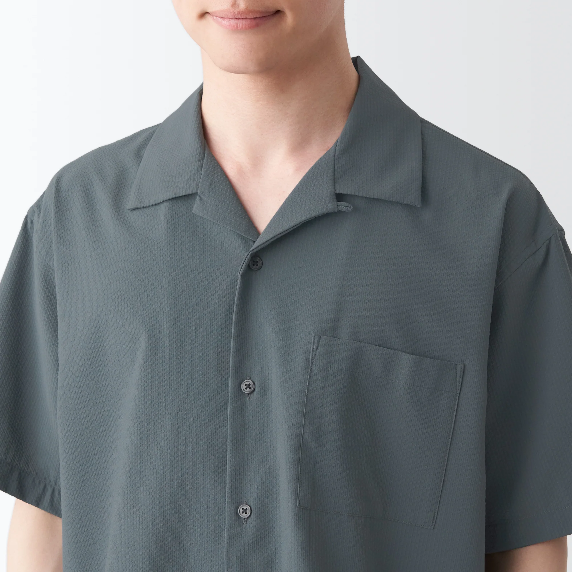 Men's Seersucker Open Collar Short Sleeve Shirt - Image 7