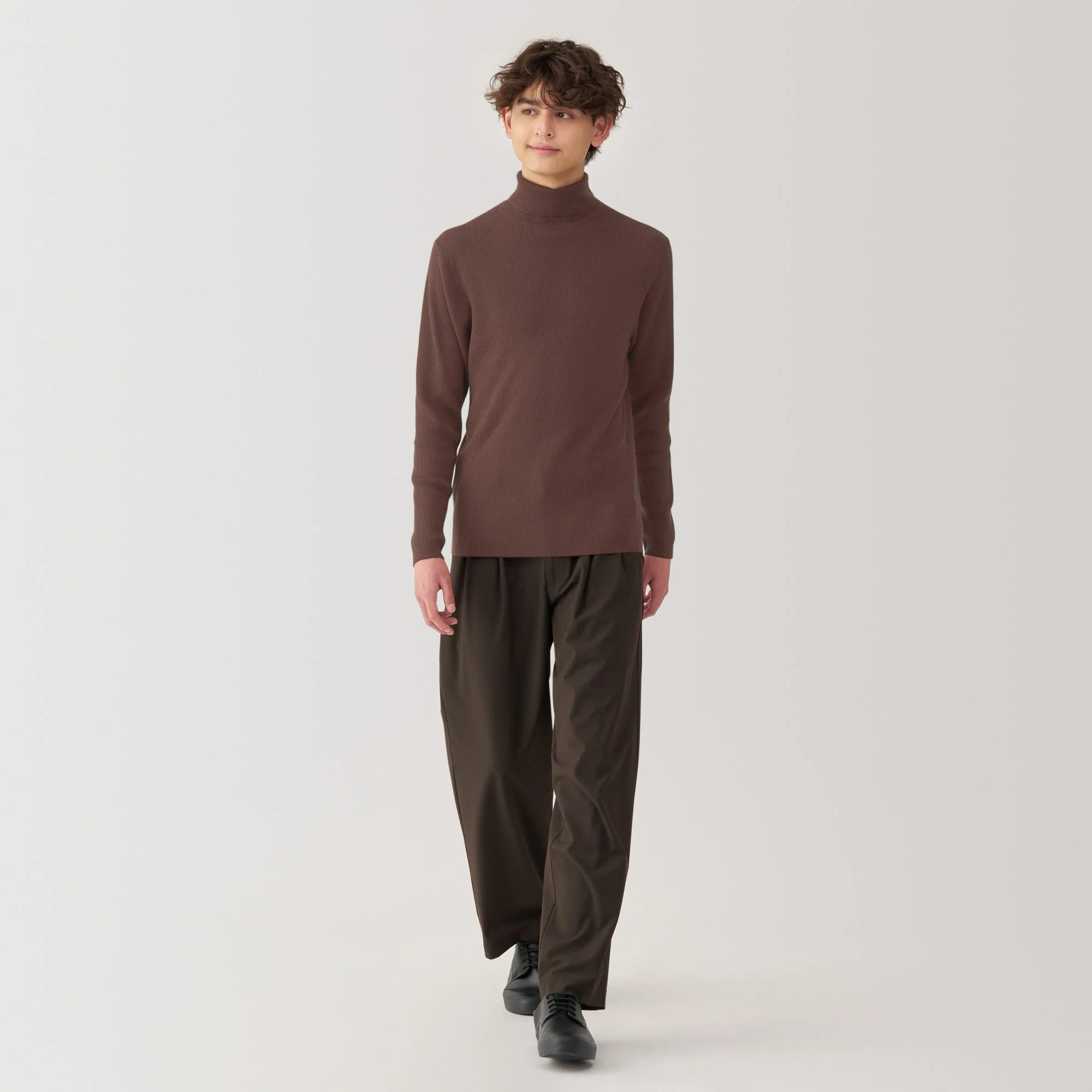 Men's Washable High-Gauge Turtleneck Ribbed Sweater - Image 4