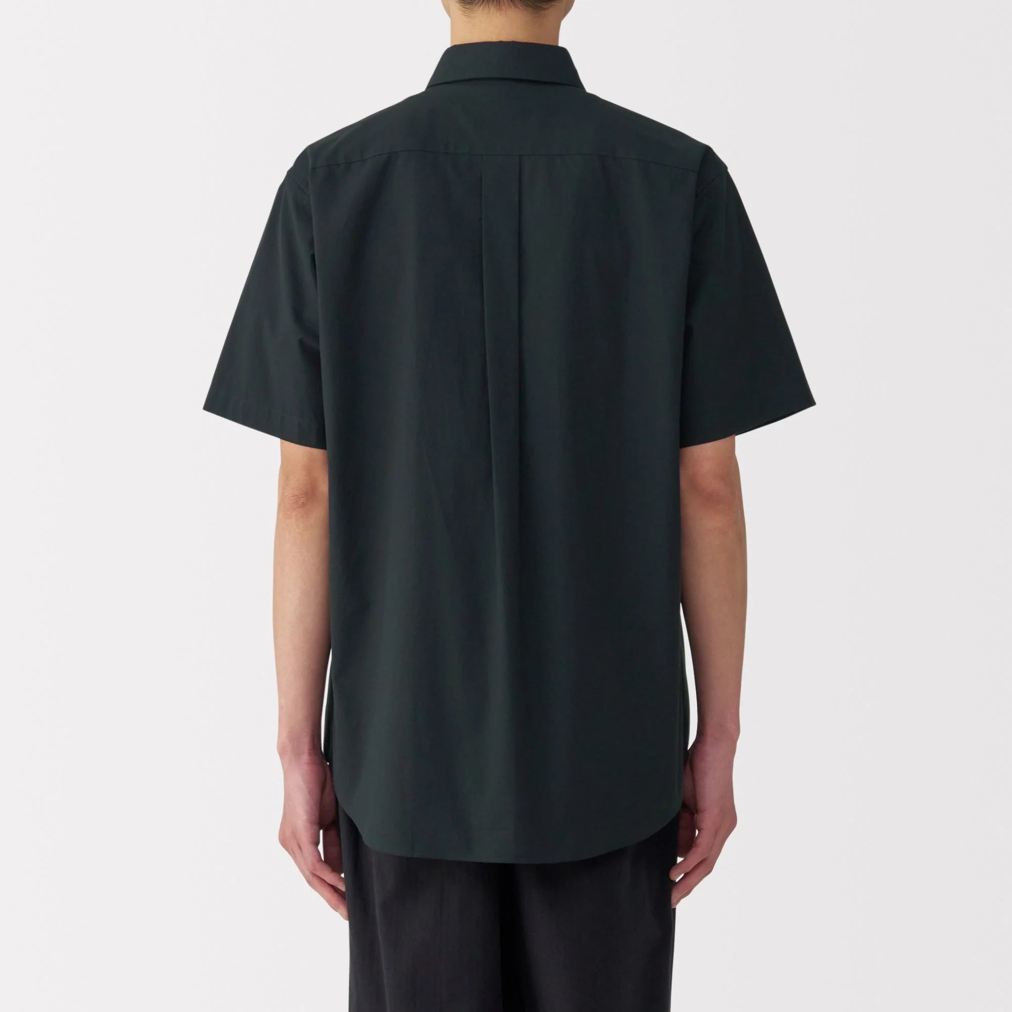 Men's Washed Broadcloth Short Sleeve Shirt - Image 14
