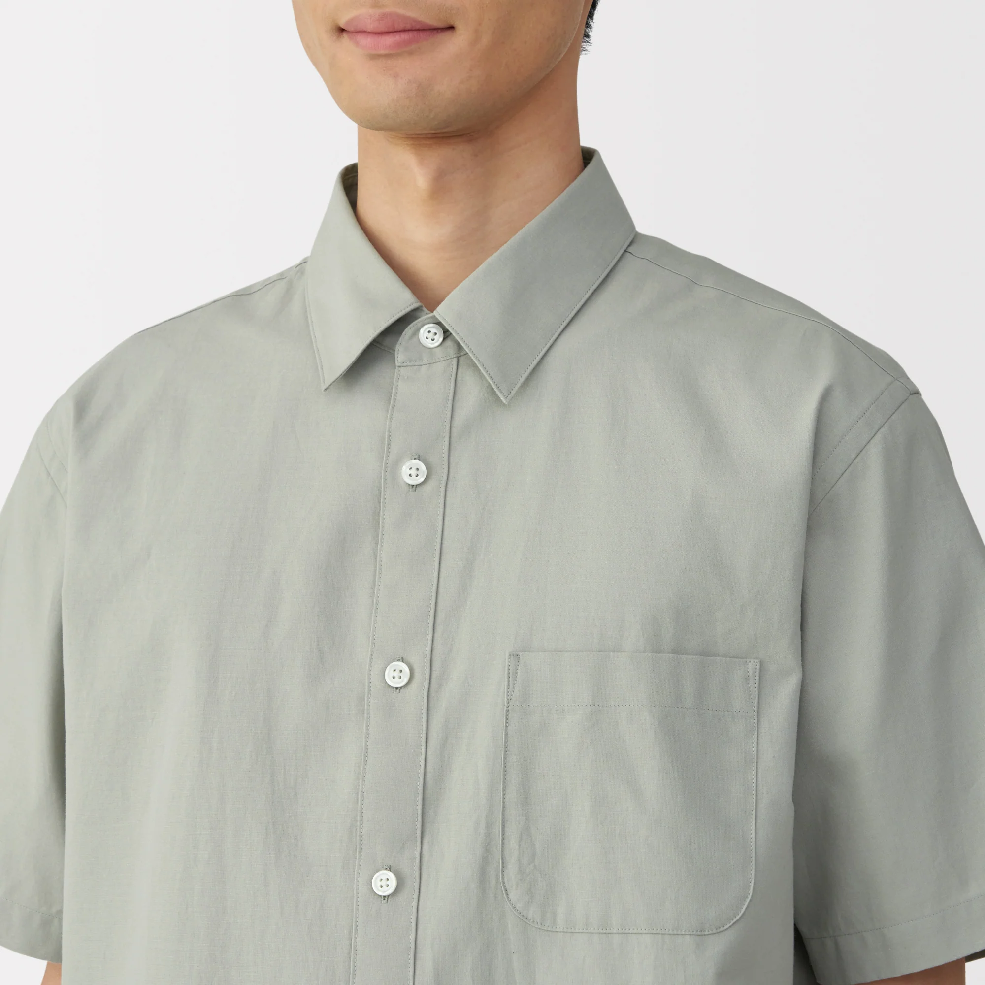 Men's Washed Broadcloth Short Sleeve Shirt - Image 23