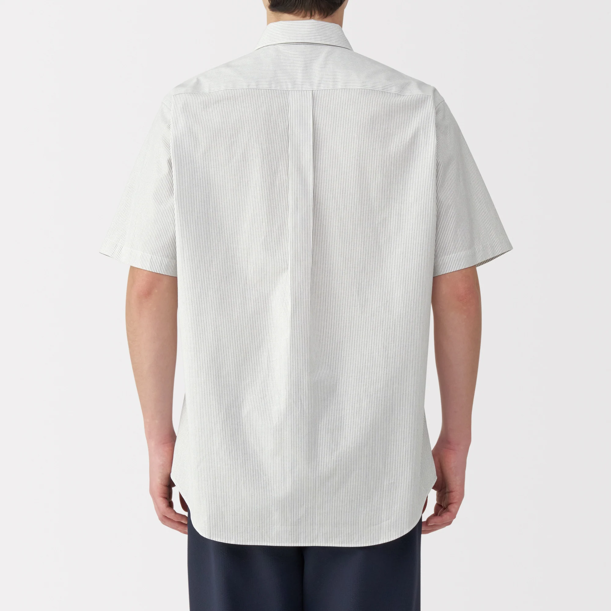 Men's Washed Broadcloth Short Sleeve Shirt - Image 39
