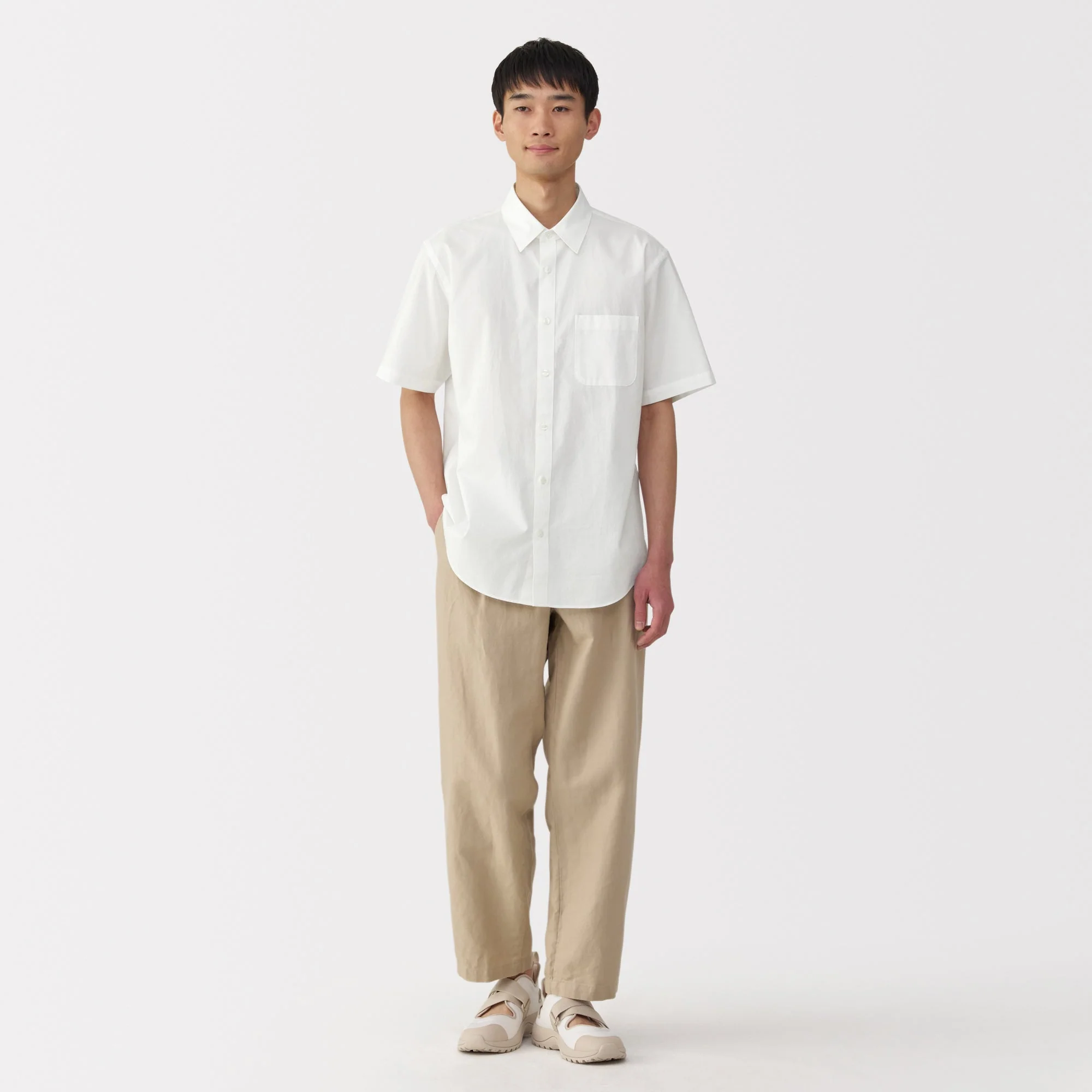 Men's Washed Broadcloth Short Sleeve Shirt - Image 4