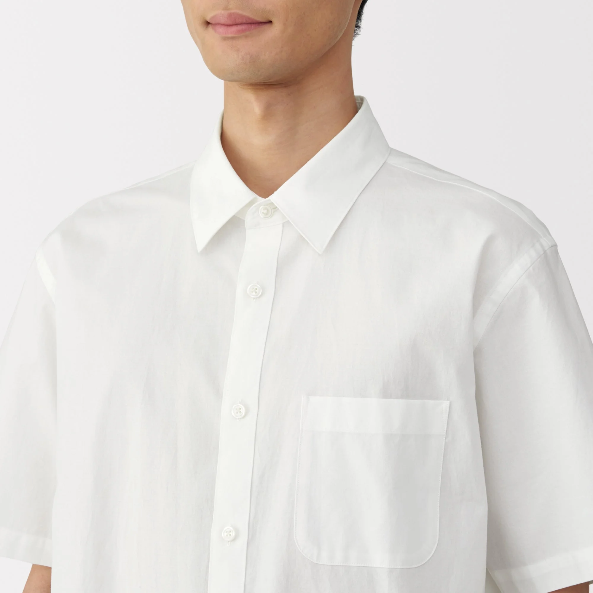 Men's Washed Broadcloth Short Sleeve Shirt - Image 7