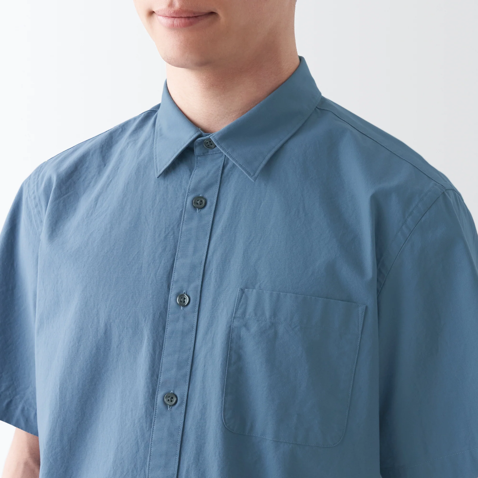 Men's Washed Broadcloth Short Sleeve Shirt - Image 39