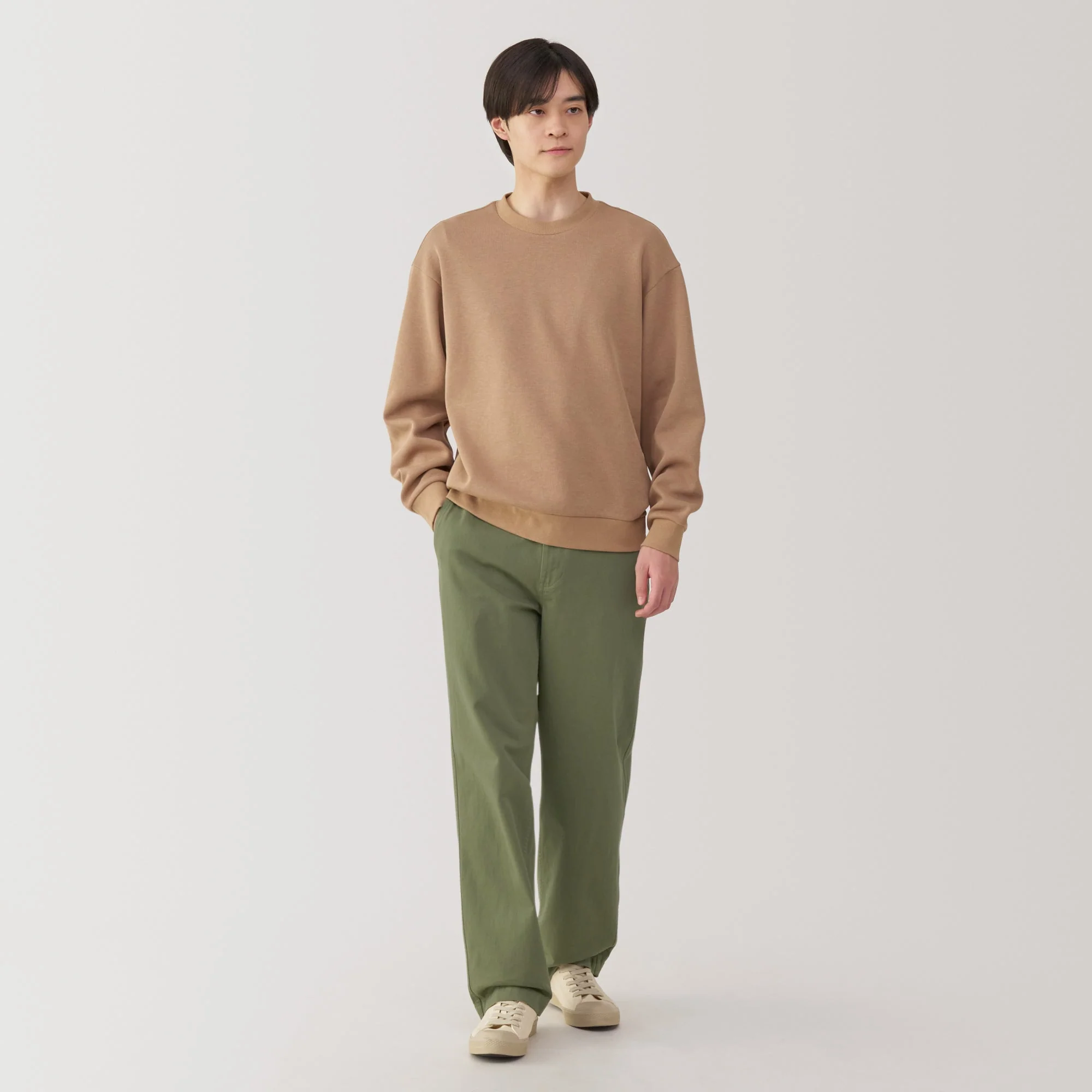 Men's Washed Chino Wide Pants - Image 4