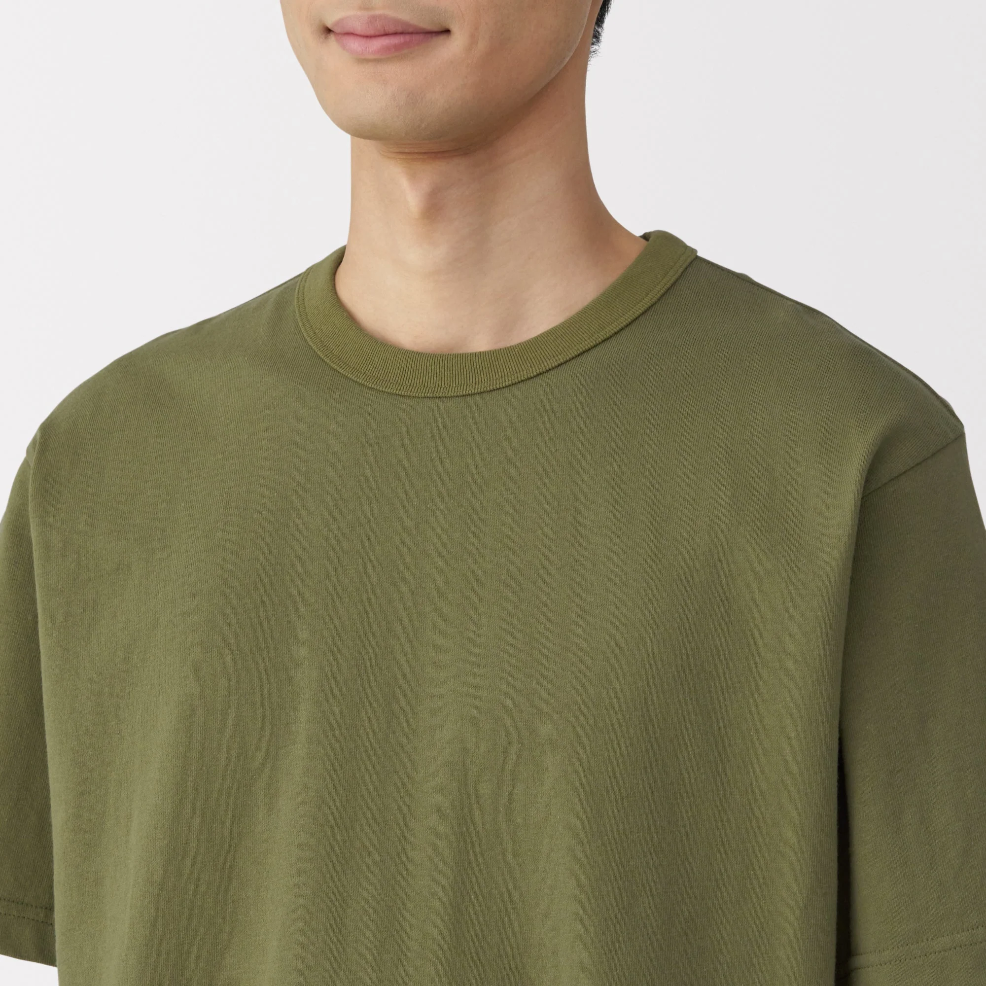 Men's Washed Heavyweight Crewneck T-Shirt - Image 21