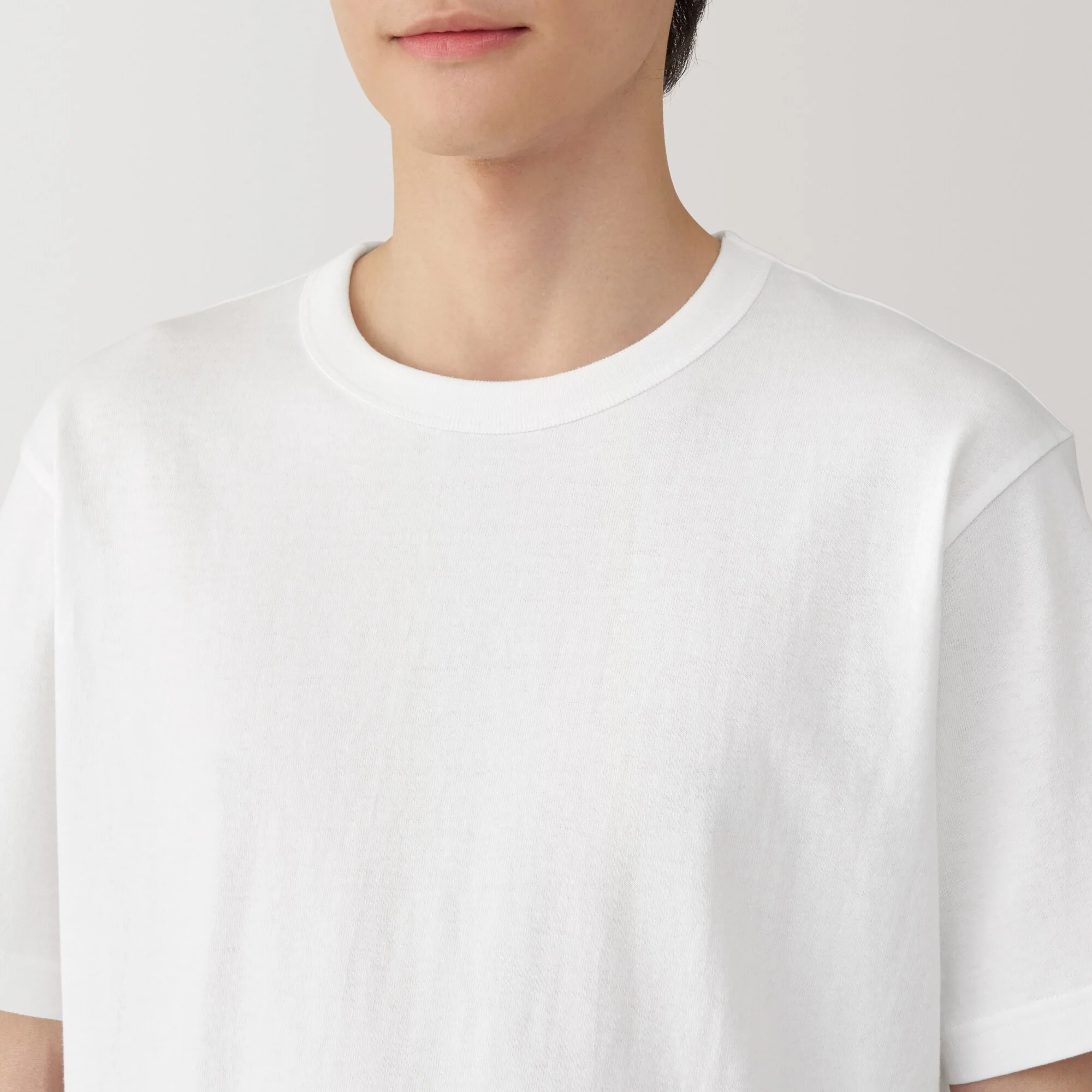 Men's Washed Heavyweight Crewneck T-Shirt - Image 14