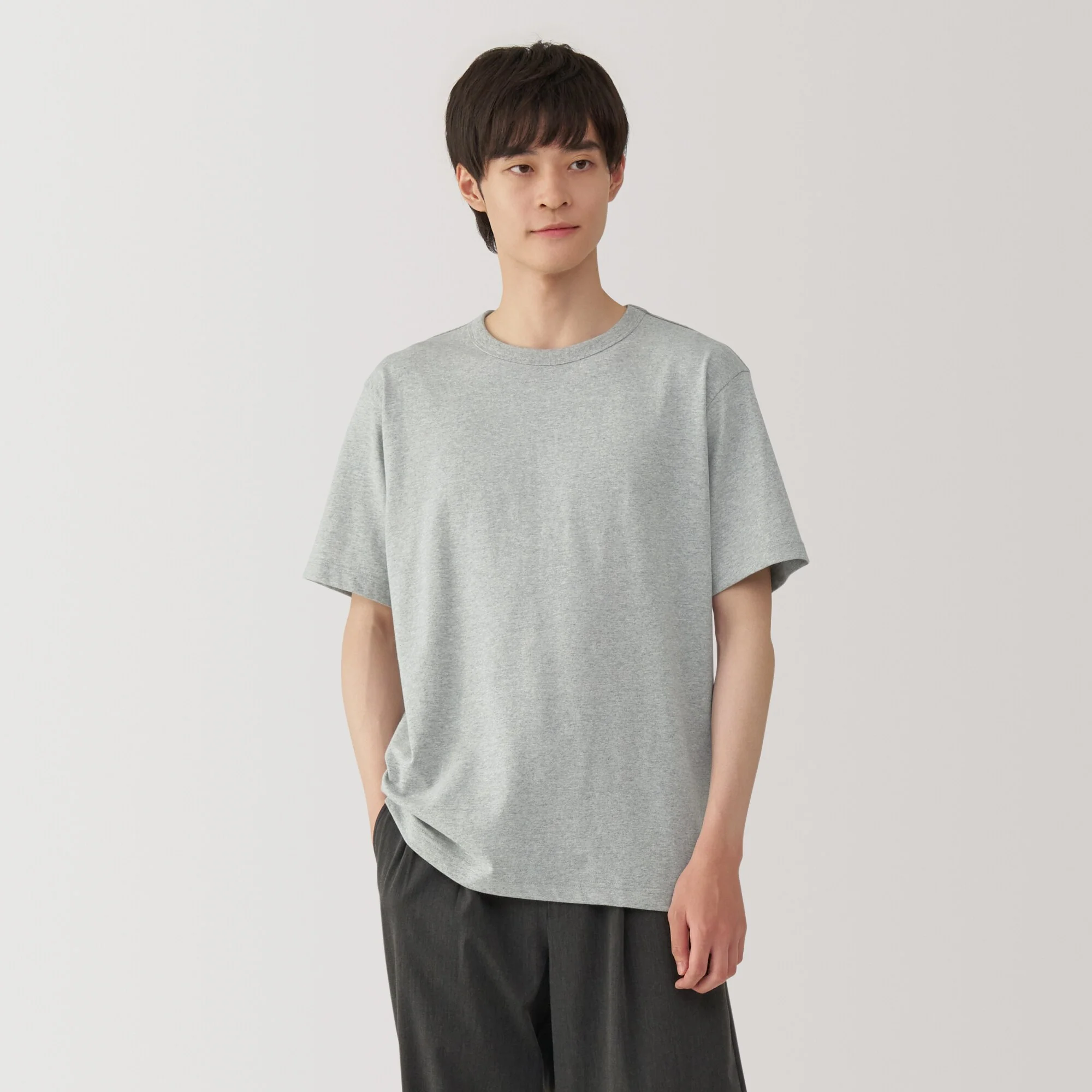 Men's Washed Heavyweight Crewneck T-Shirt - Image 17