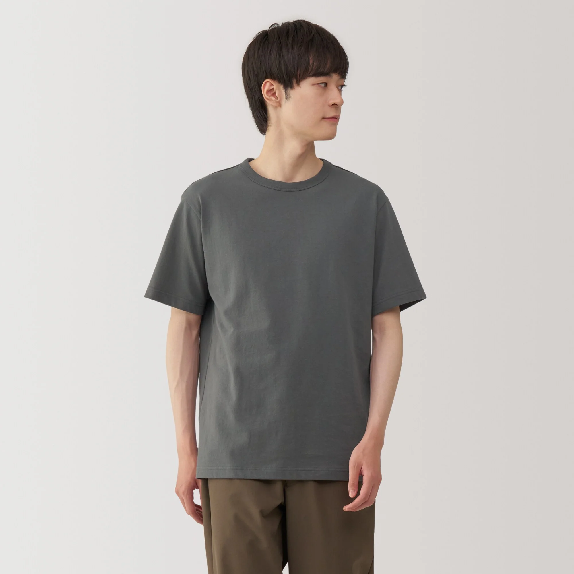 Men's Washed Heavyweight Crewneck T-Shirt - Image 24