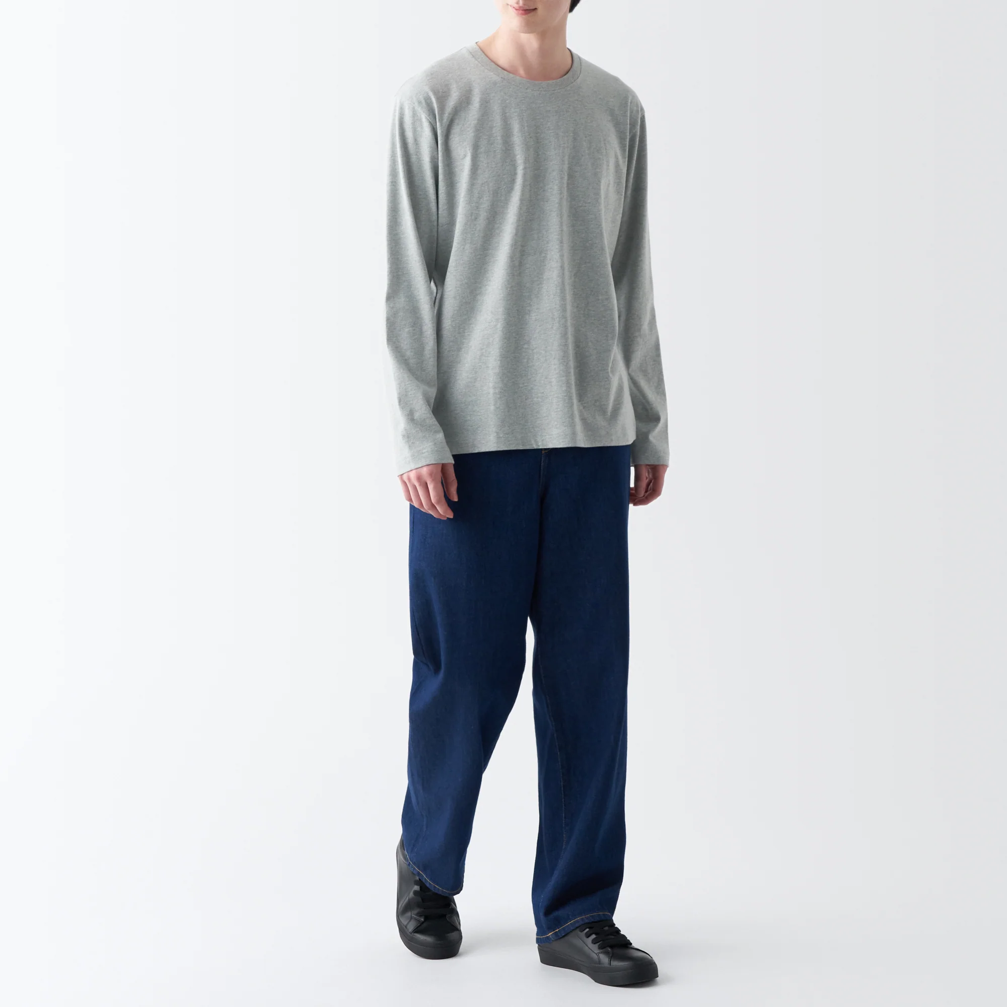 Men's Washed Jersey Crew Neck Long Sleeve T-Shirt - Image 18