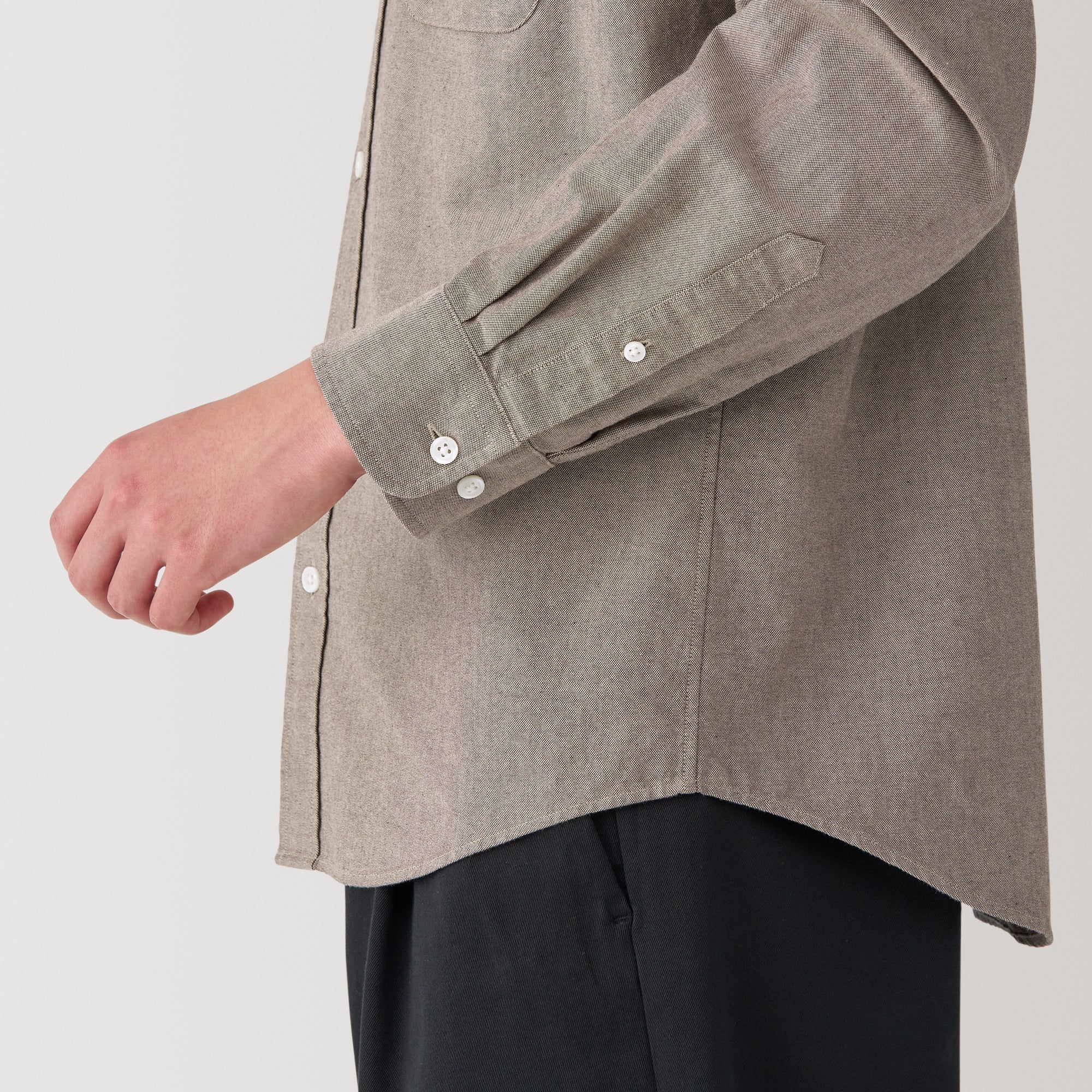 Men's Washed Oxford Button Down Shirt - Image 32