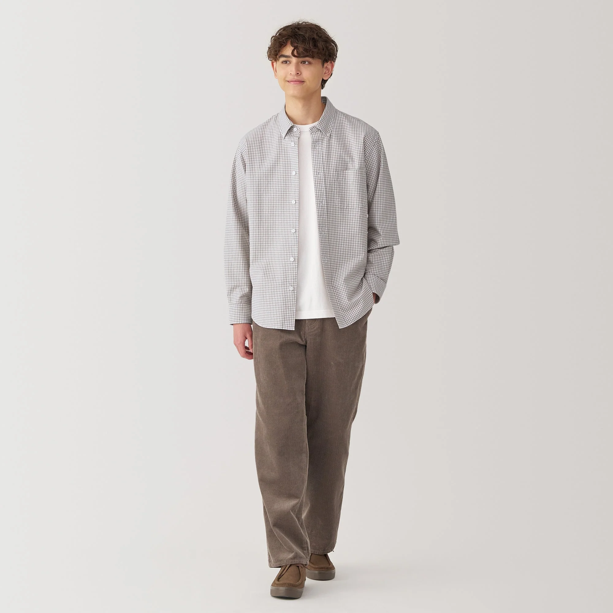 Men's Washed Oxford Button Down Shirt - Image 44