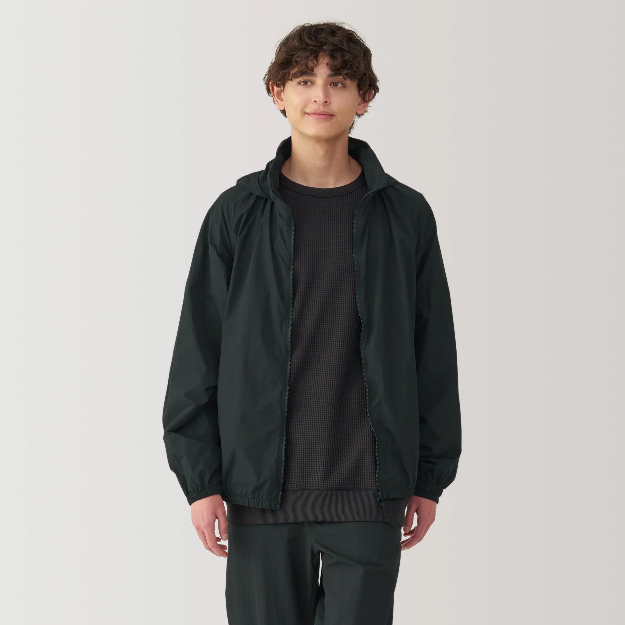 Men's Water Repellent Nylon Packable Windbreaker - Image 18