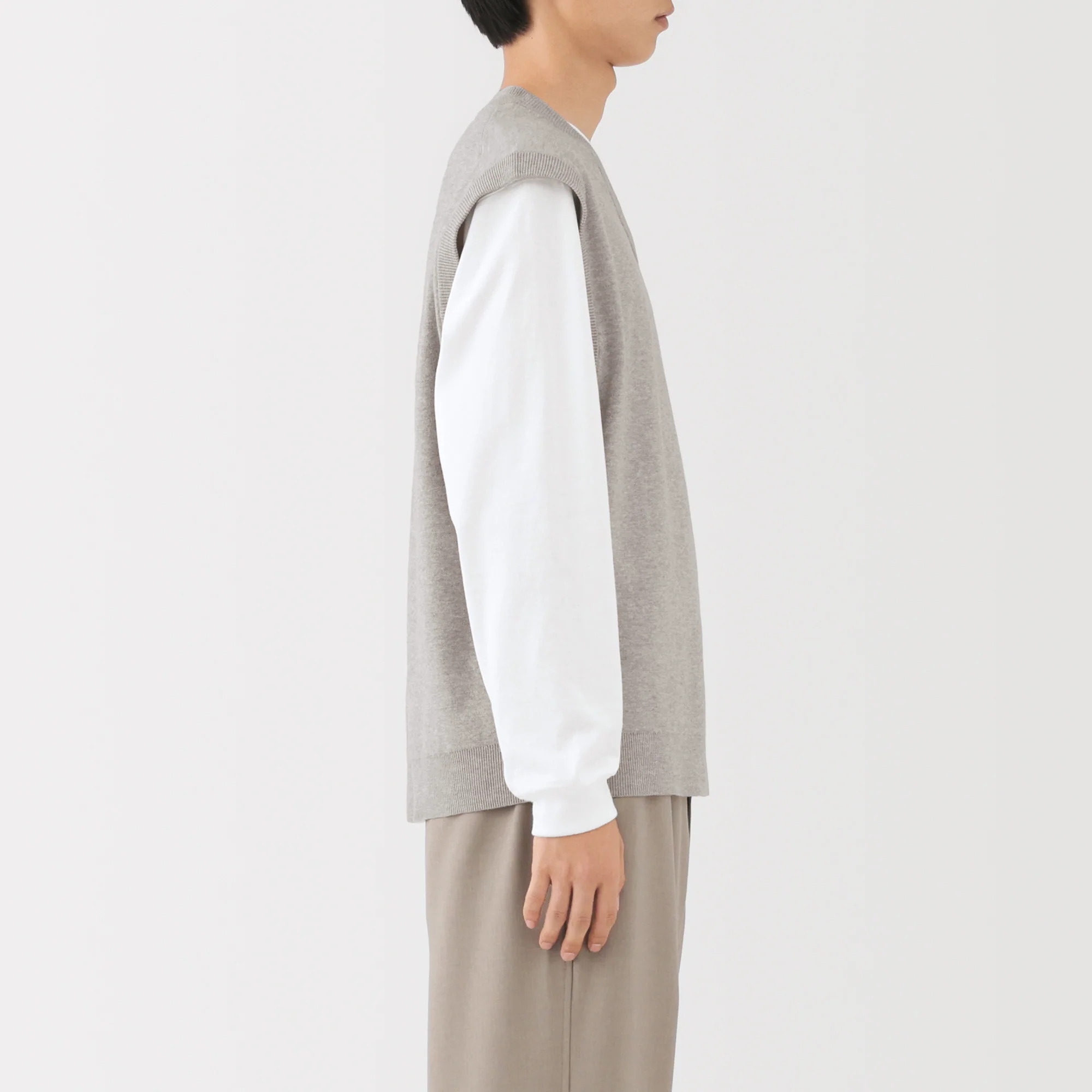 Milano Rib Sweater Vest - Image 19