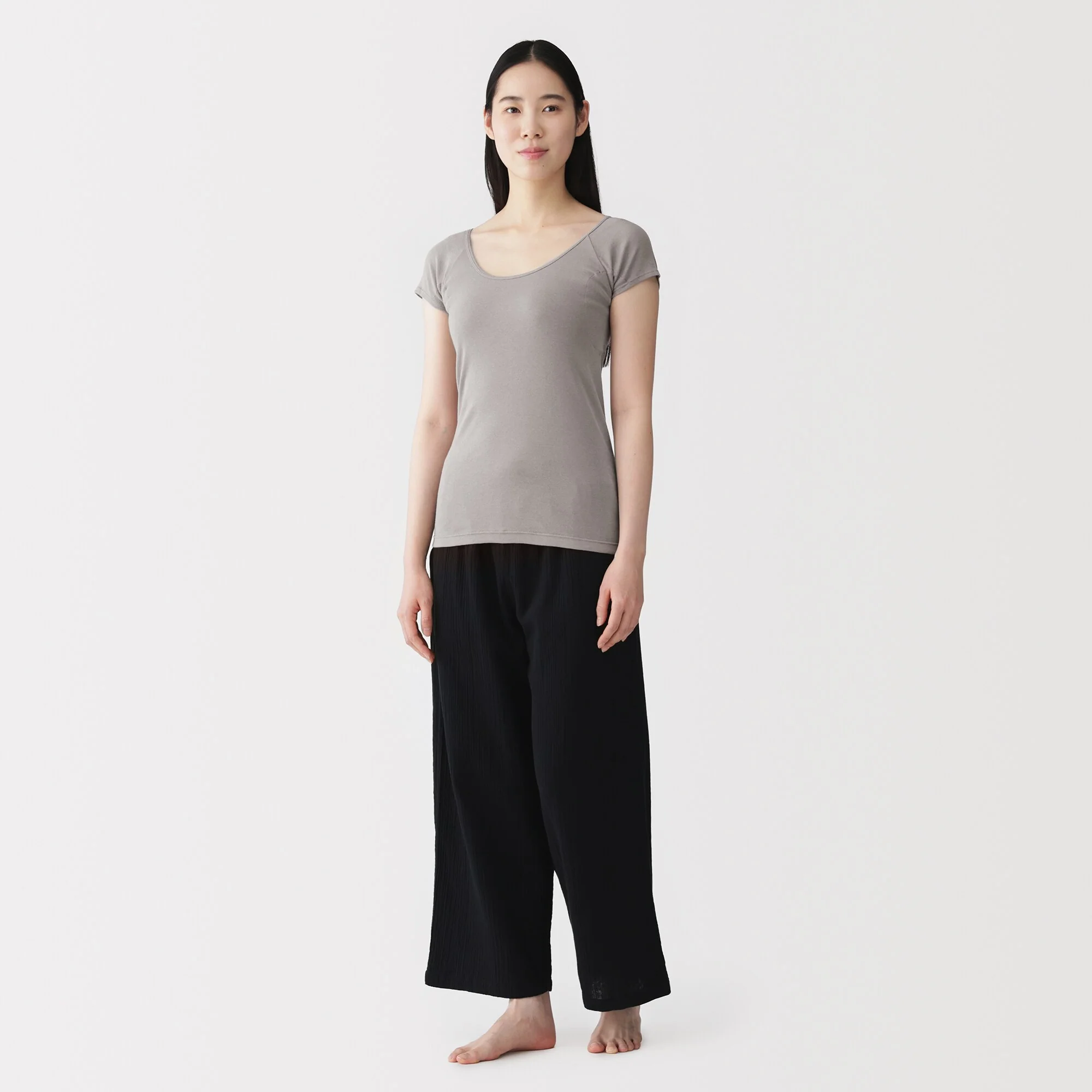 Moisture Wicking Sweat Pad T-Shirt - Image 20