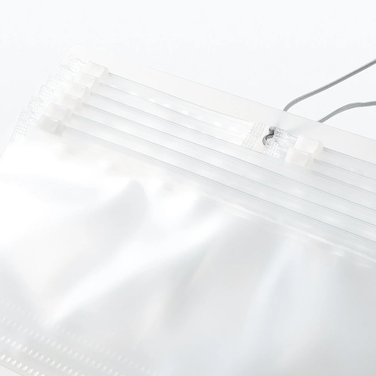 Non-Bulky Pocket Holder - Image 4