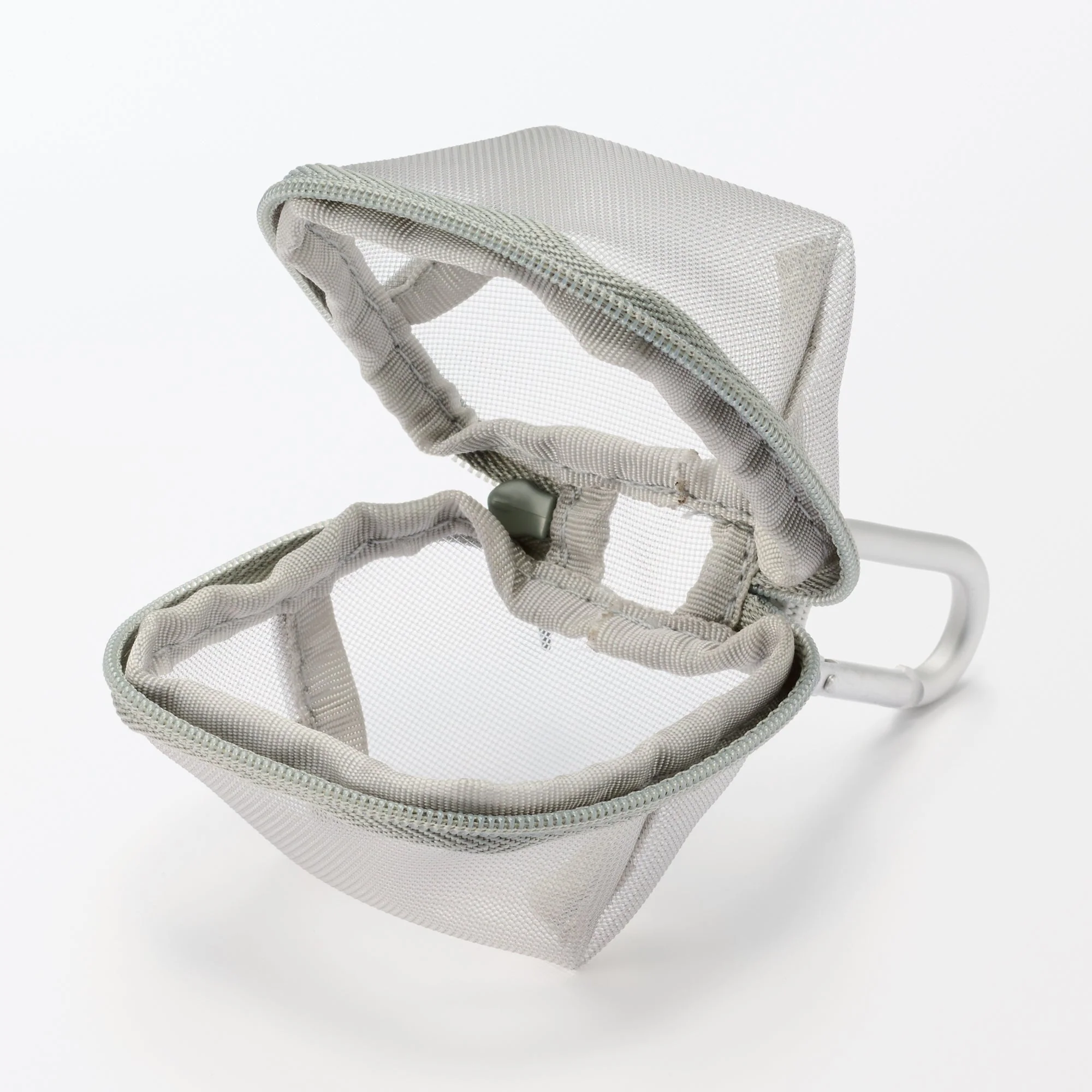 Nylon Mesh Compact Pouch - Image 9