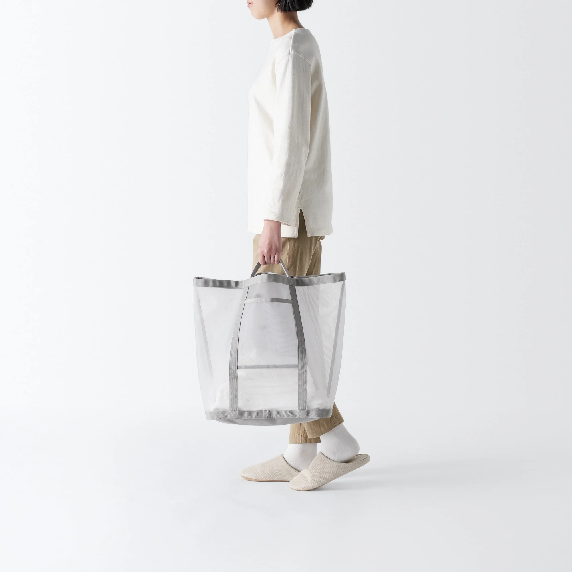 Nylon Mesh Laundry Bag - Small - Image 4