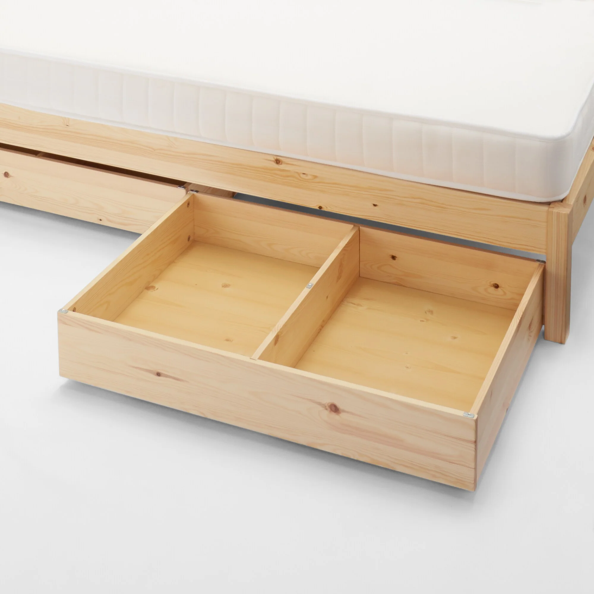 [HD] Pine Wooden Bed - King - Image 9