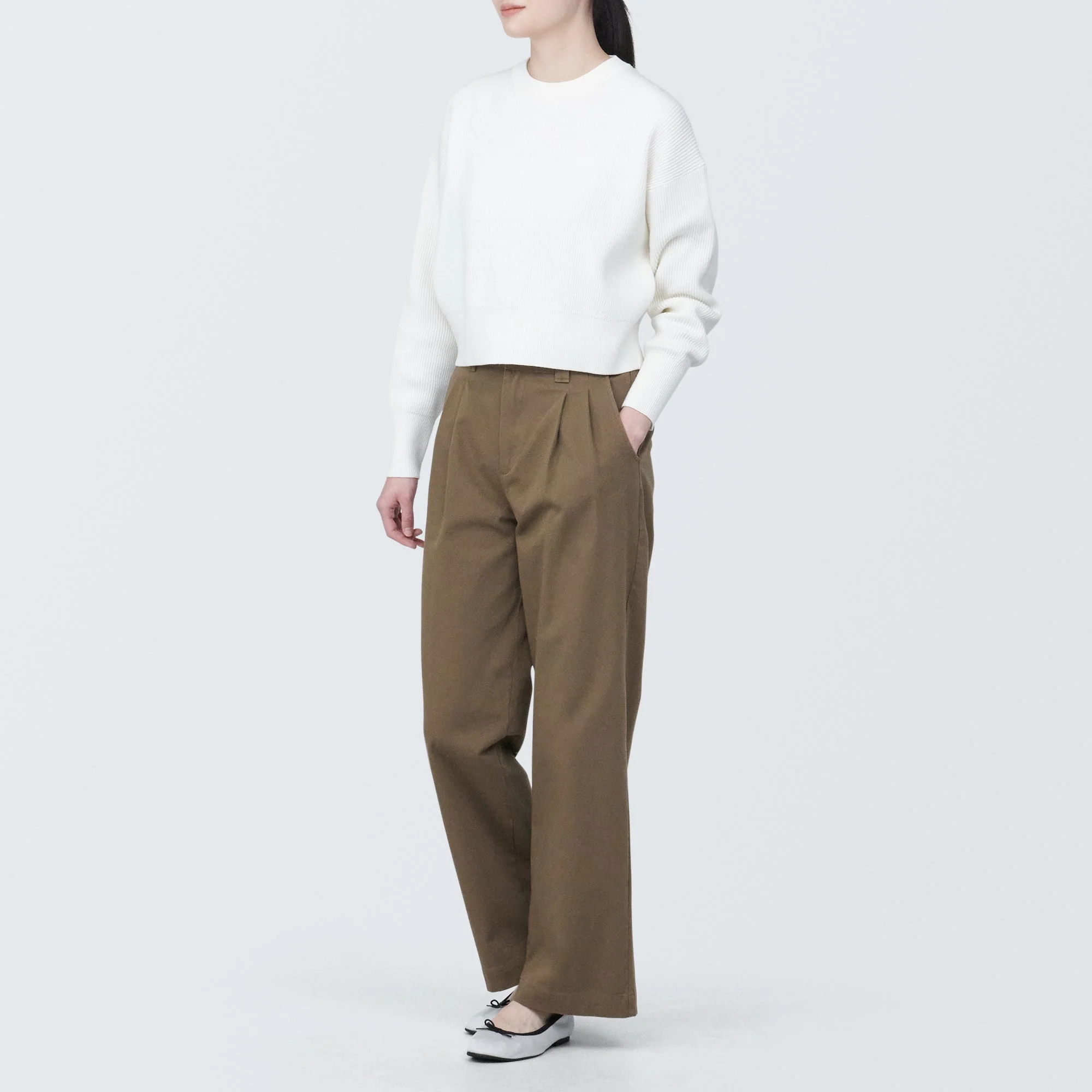 Pleated Wide Chino Pants - Image 4