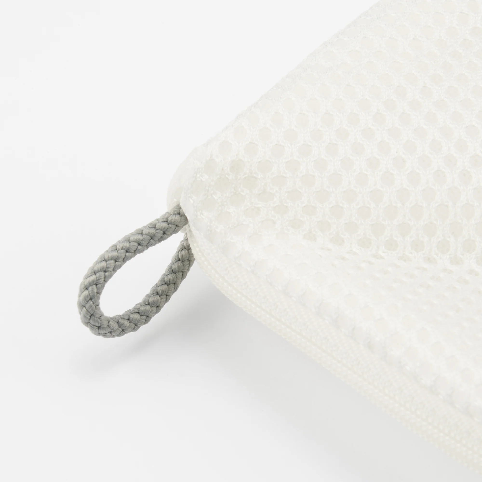 Polyester Cushion Mesh Laundry Net - Image 4