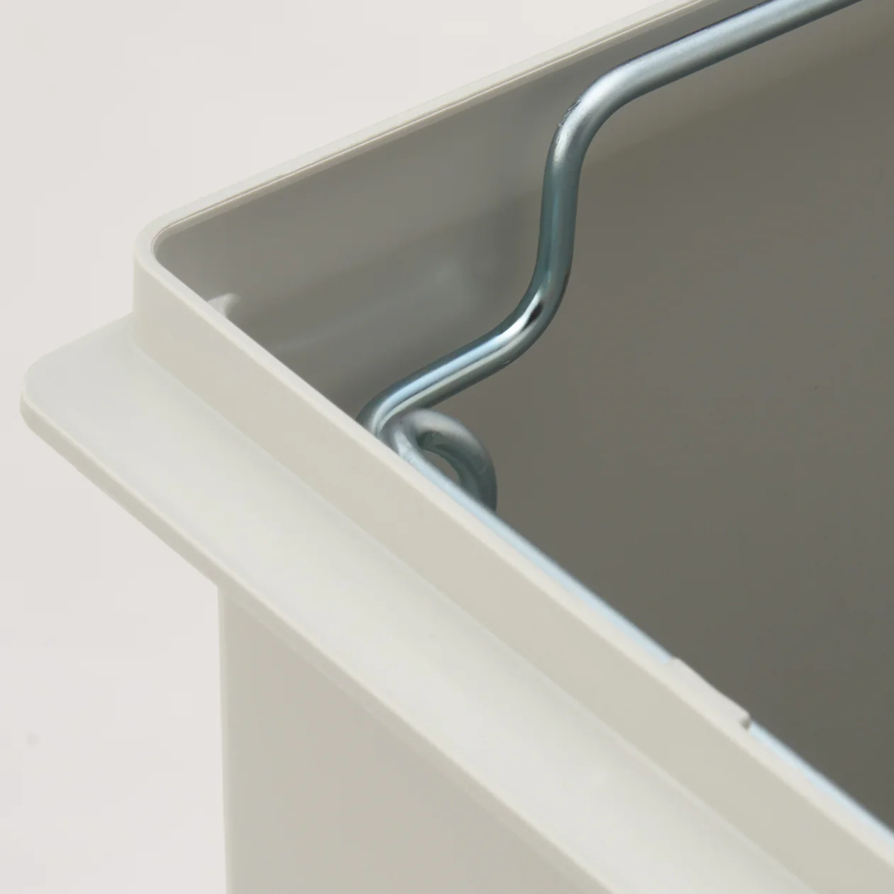 Polypropylene Dust Box Without Lid - Image 11