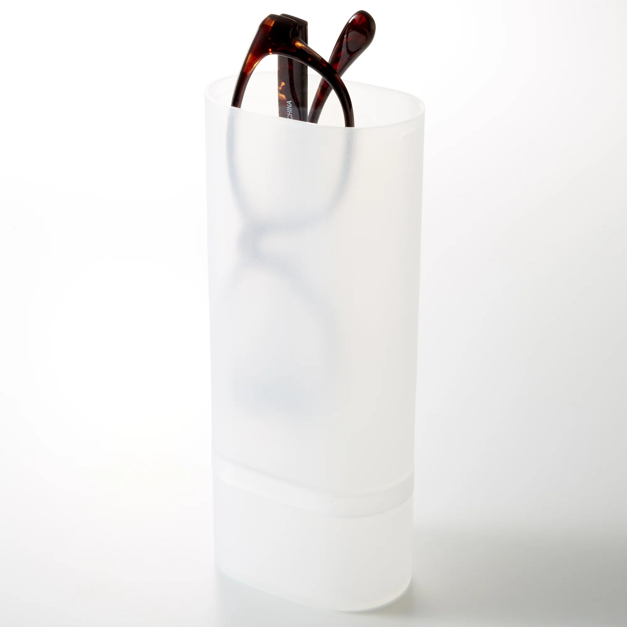 Polypropylene Glasses and Small Object Case - Image 7